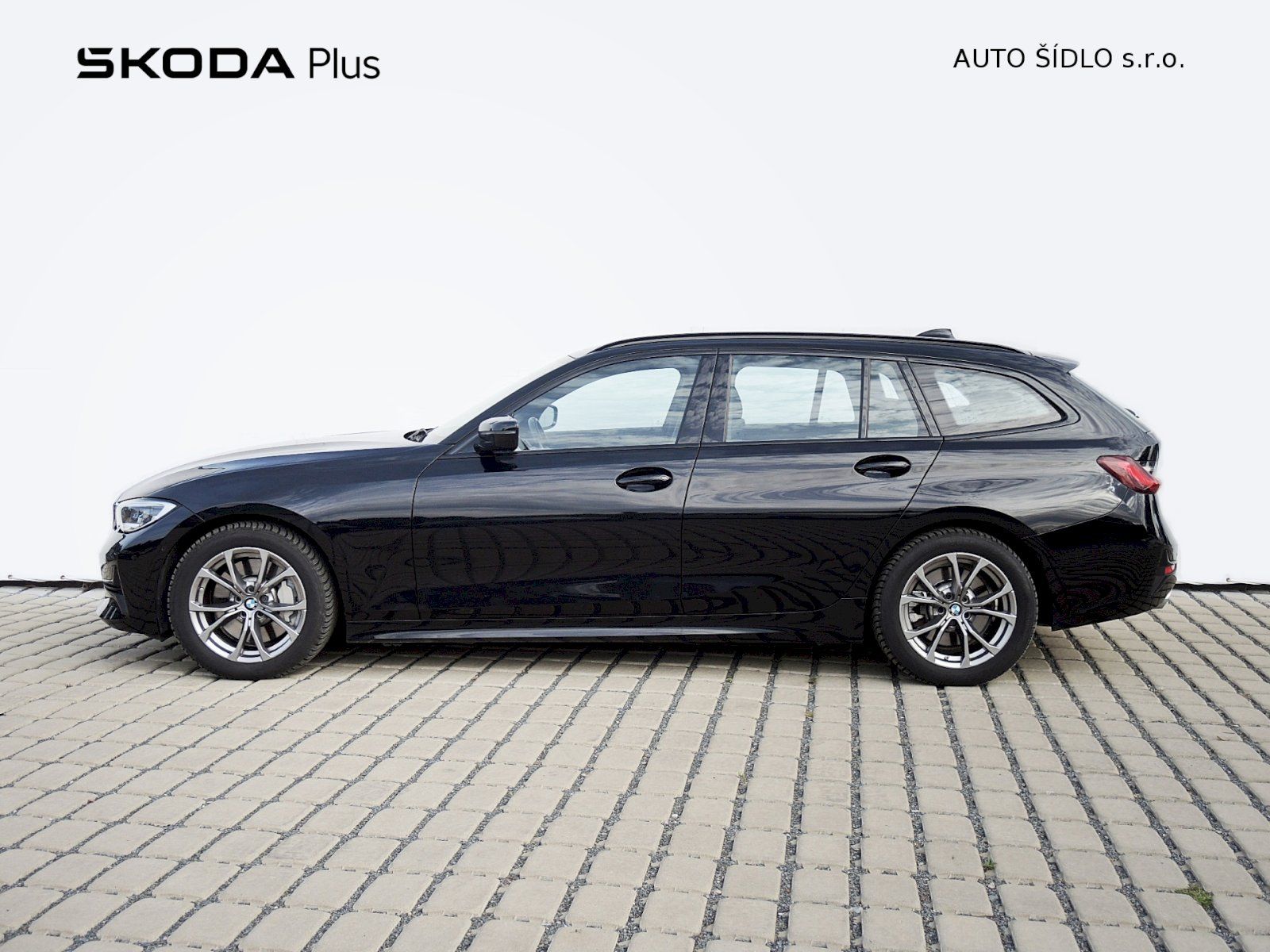 BMW Řada 3, 330d xDrive - fotka 3