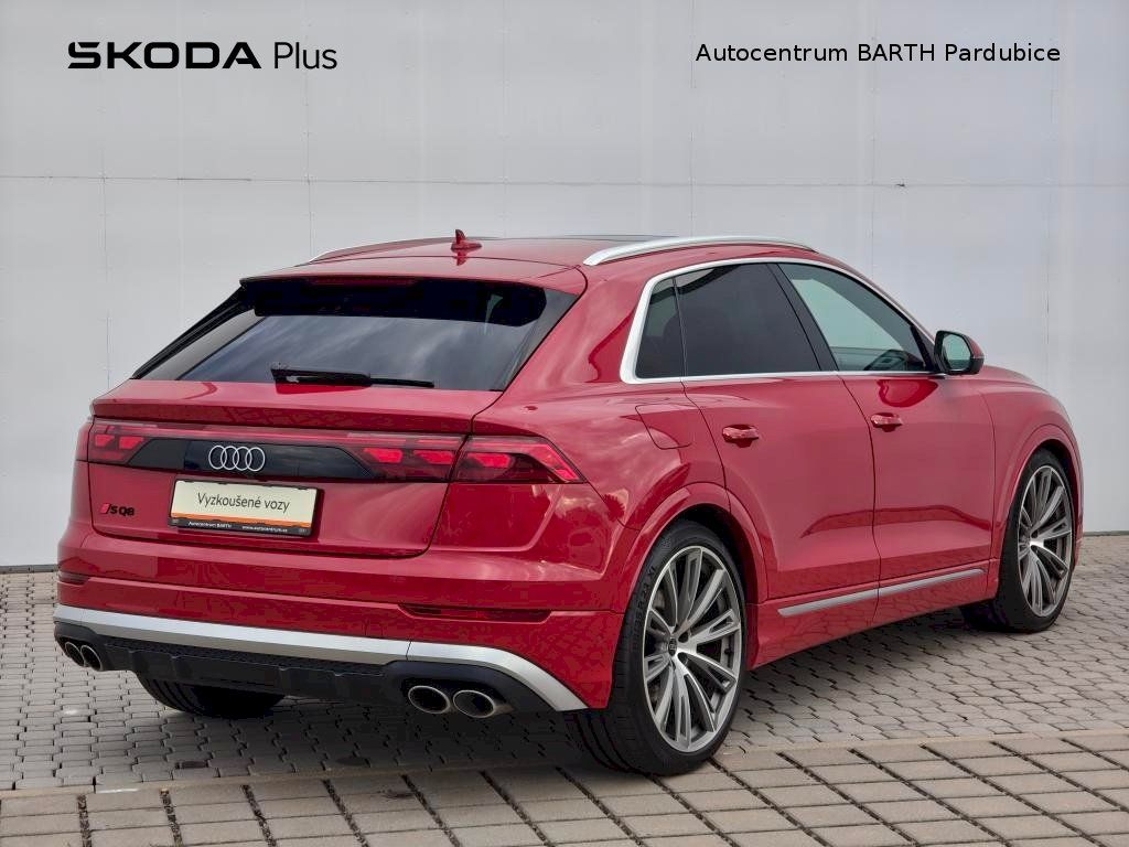 Audi SQ8, SUV / 4,0 TFSI / Quattro / 373 - fotka 2