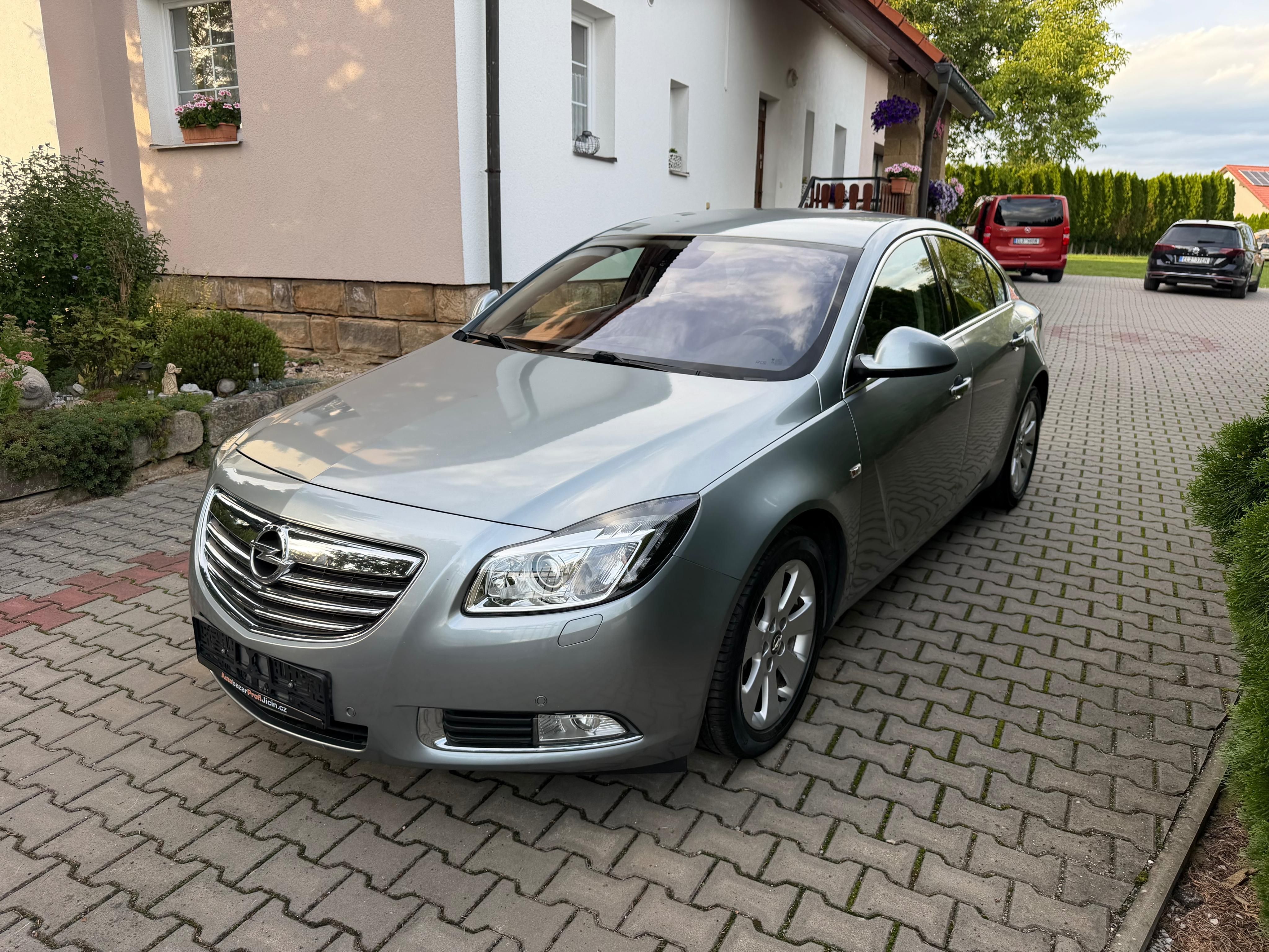 Opel Insignia, 2,0CDTi/ 118Kw serviska Tažné
