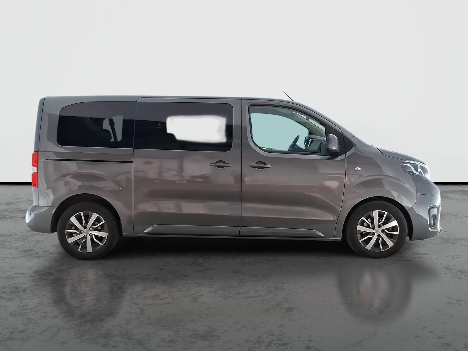 Toyota Proace Verso, 2.0 D-4D, Family, 8 míst, L1 - fotka 6