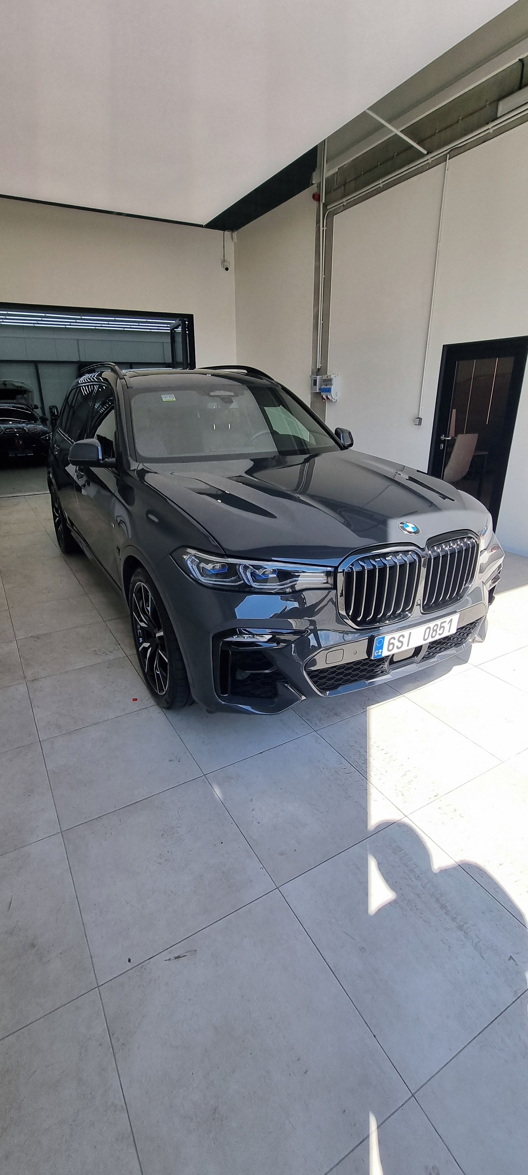 BMW X7, 40D - fotka 5