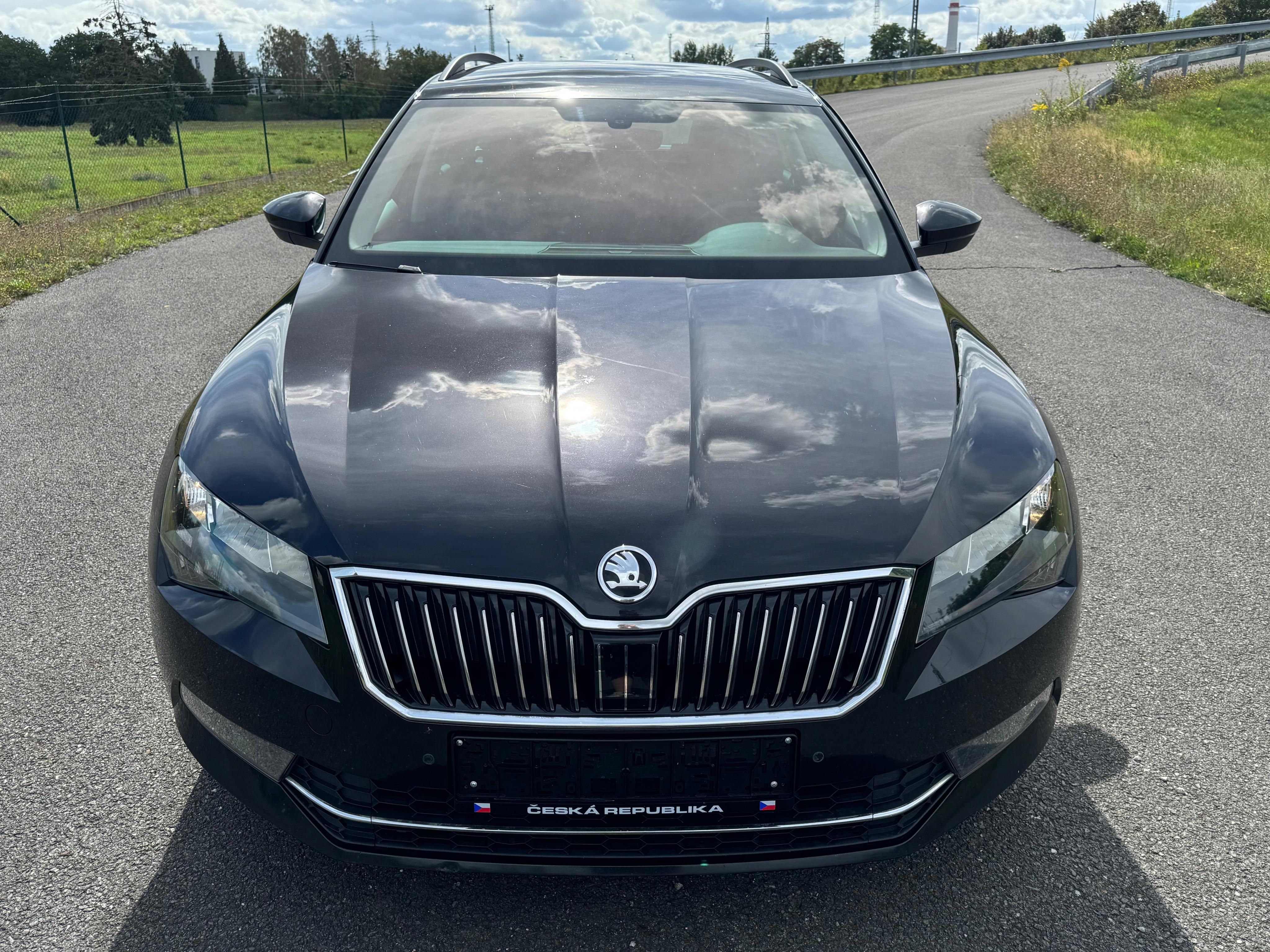 Škoda Superb, COMBI 1.6 TDI 88KW TOP STAV - fotka 5