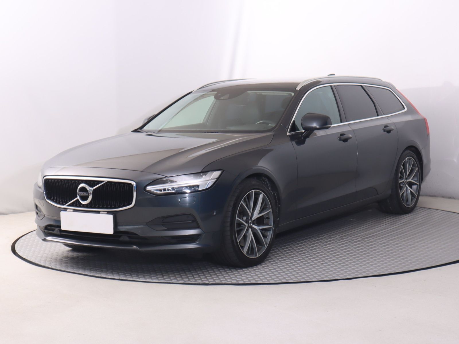 Volvo V90, D5 AWD, 4X4, Automat - fotka 3