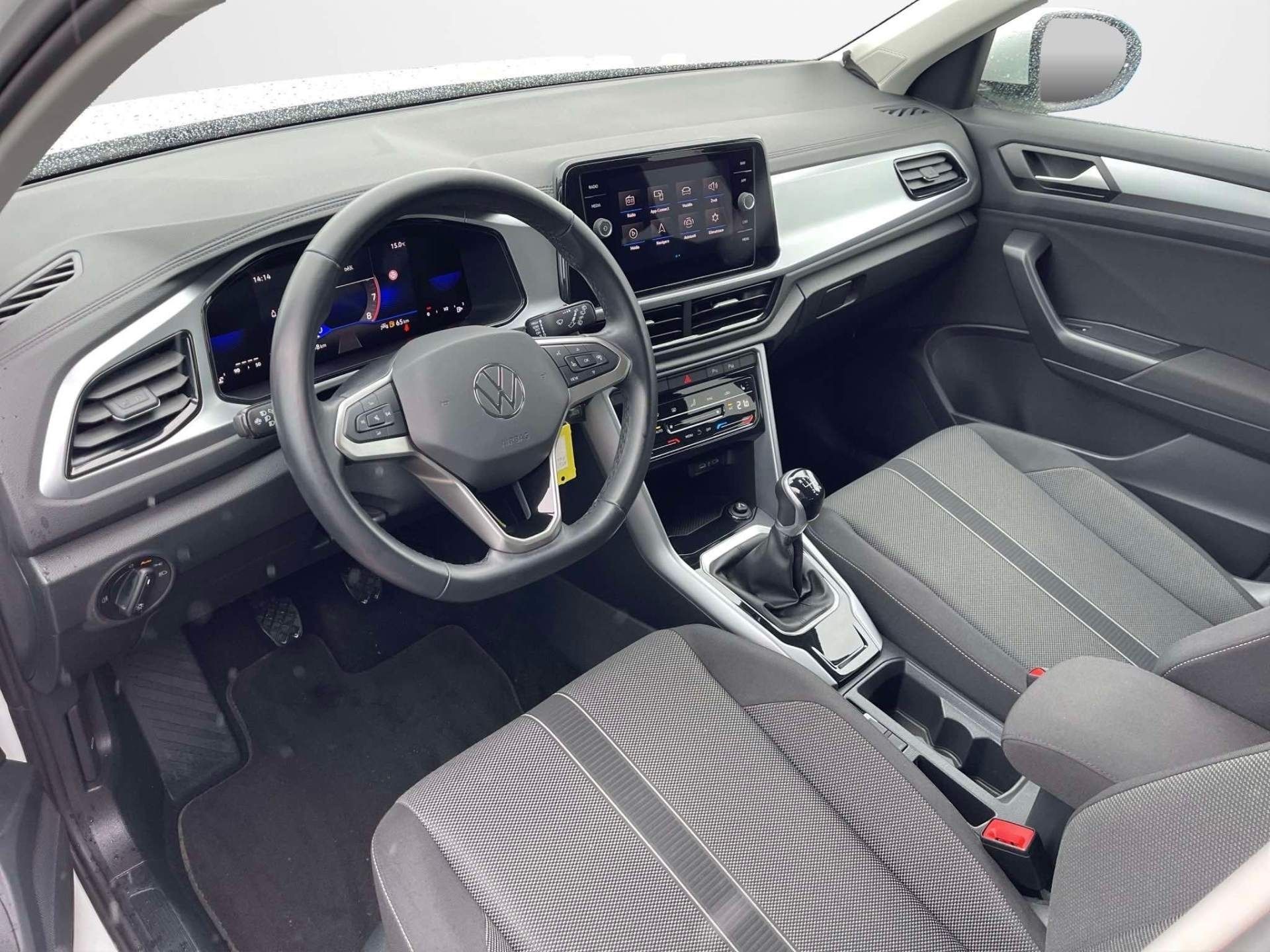 Volkswagen T-Roc, 1.0 TSI 81 kW Life - fotka 5