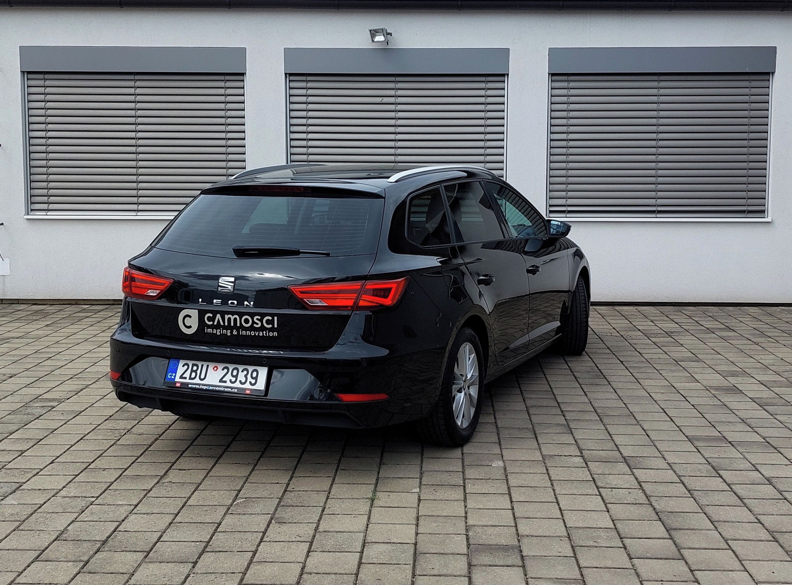 Seat Leon, 1.6 diesel, 85 kW - fotka 5