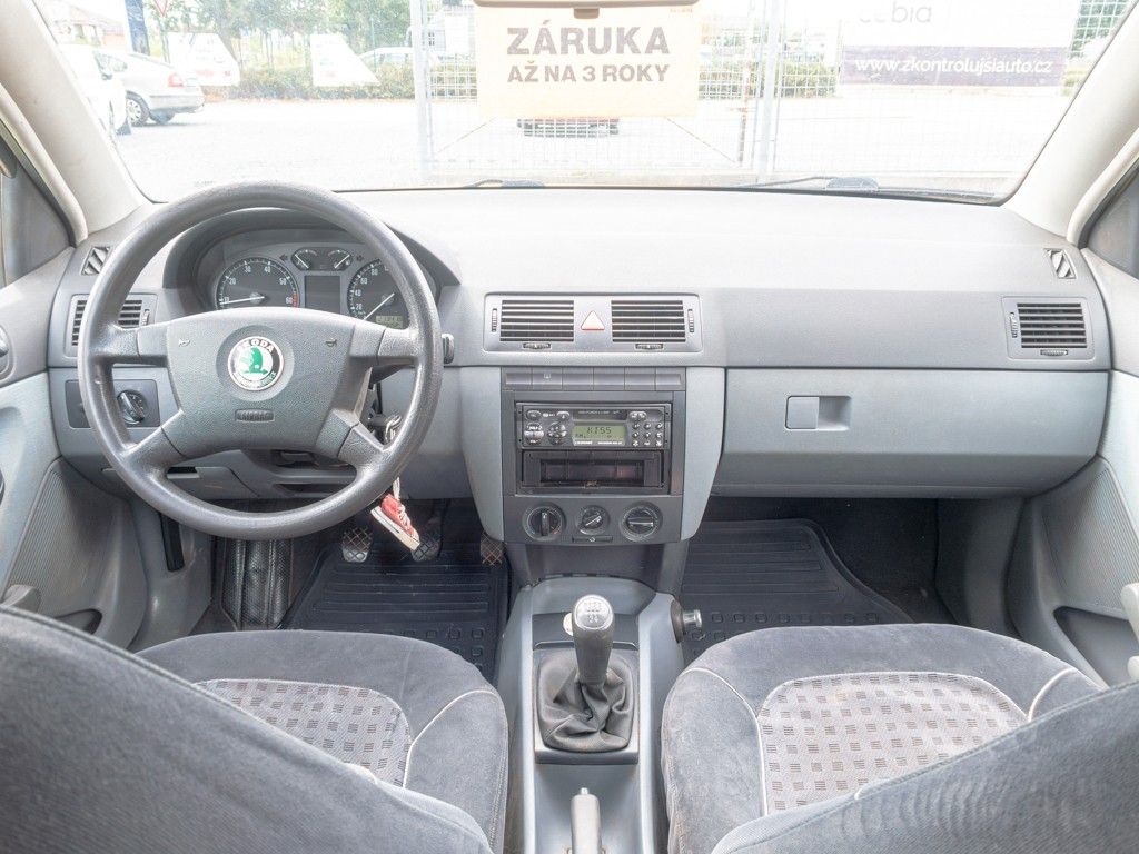 Škoda Fabia, ČR 1.4i 44KW – 3/2028 - fotka 5