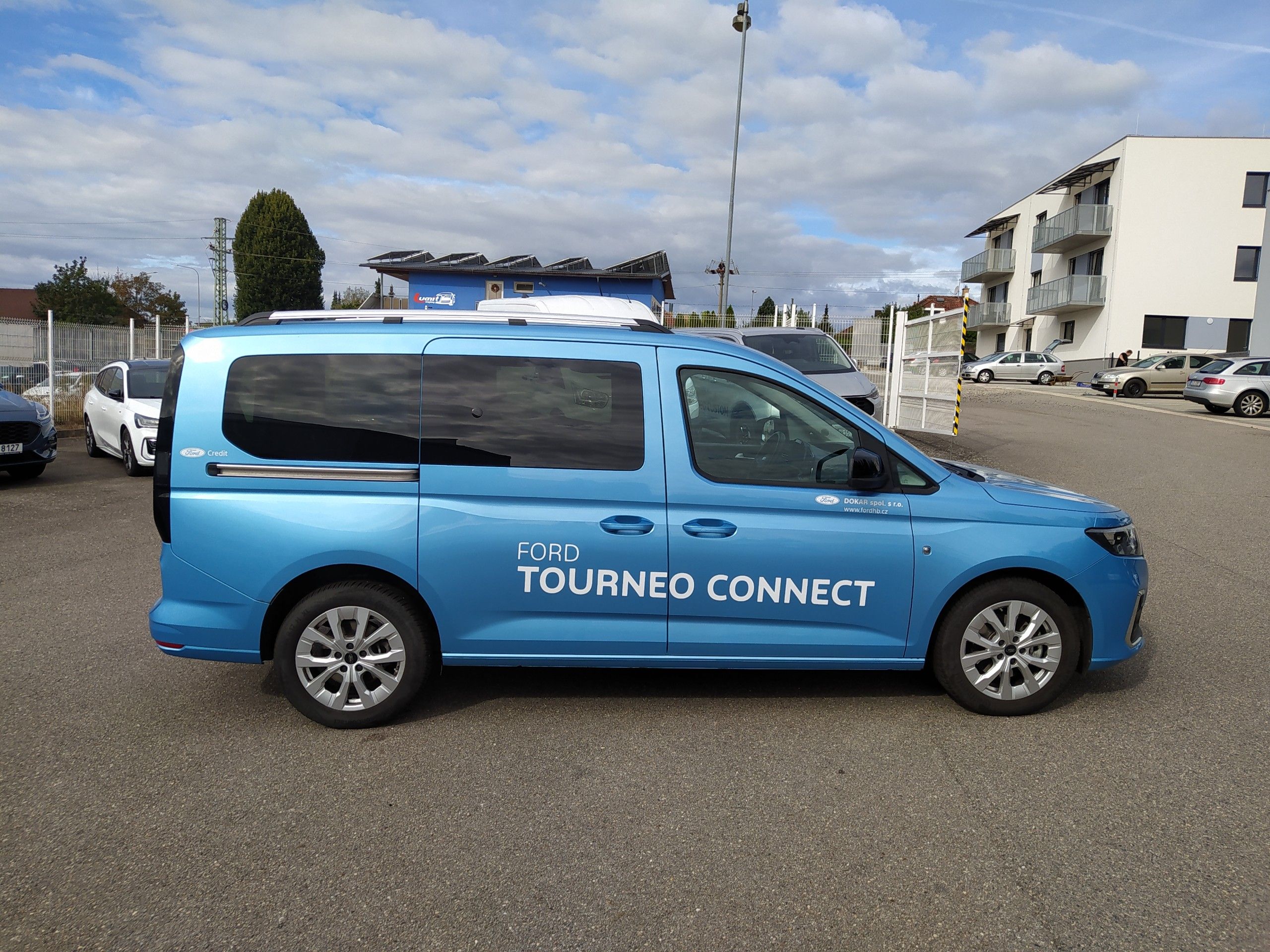 Ford Tourneo Connect, Grand Tourneo 1,5 EcoBoost 85k - fotka 6