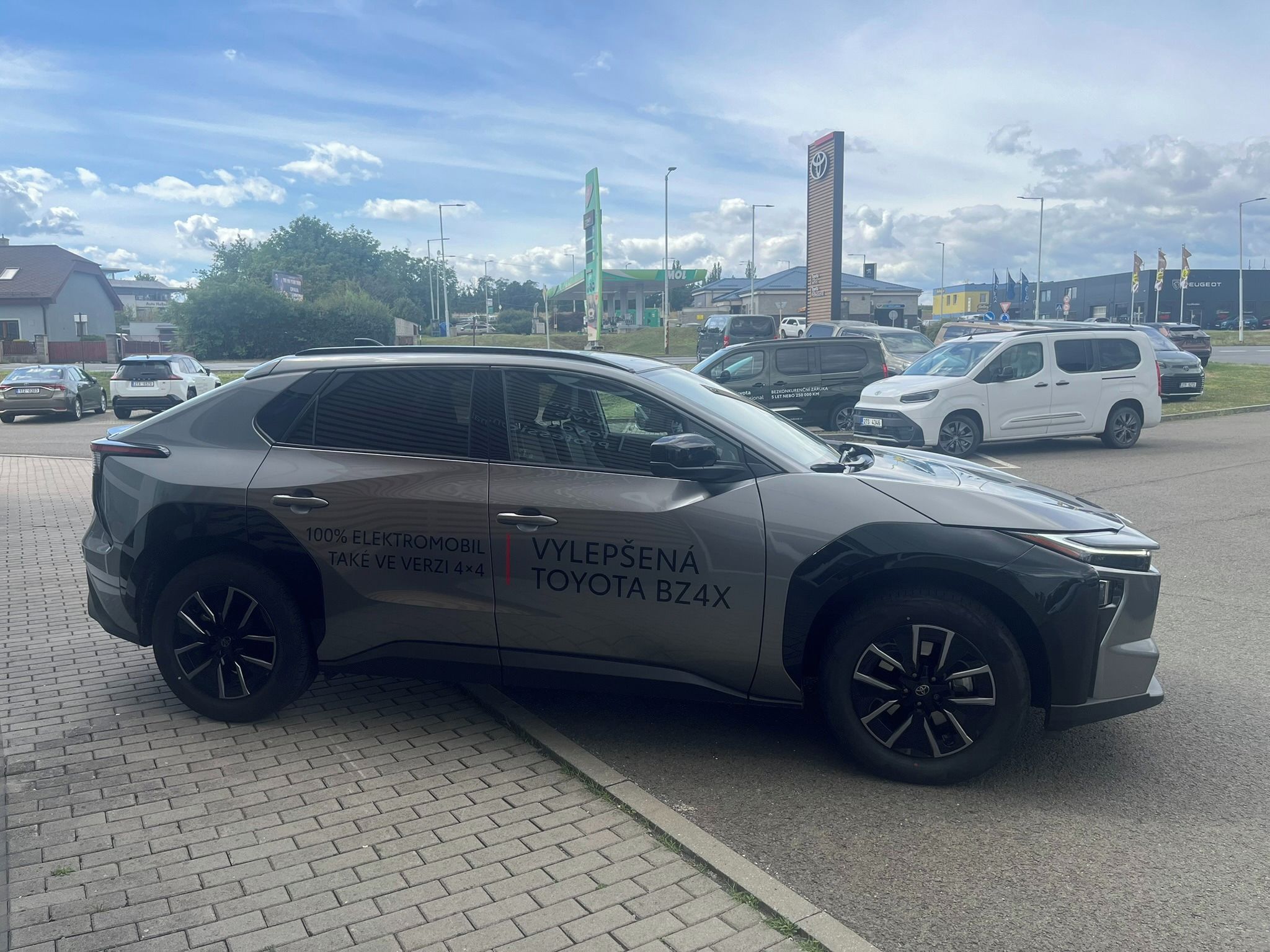 Toyota bZ4X, Style 73,1kWh (224k) - fotka 4