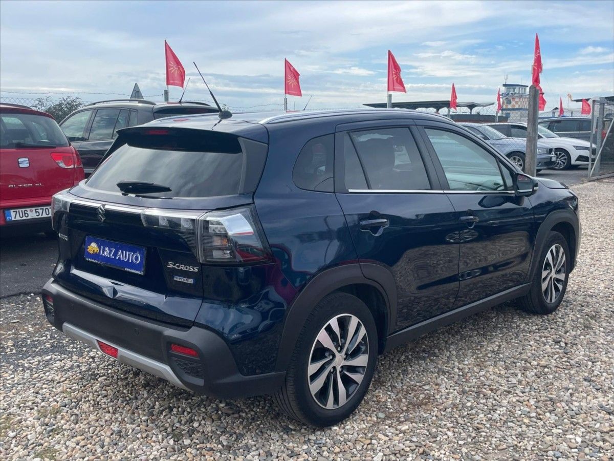 Suzuki SX4, 1,4 HYBRID - fotka 6