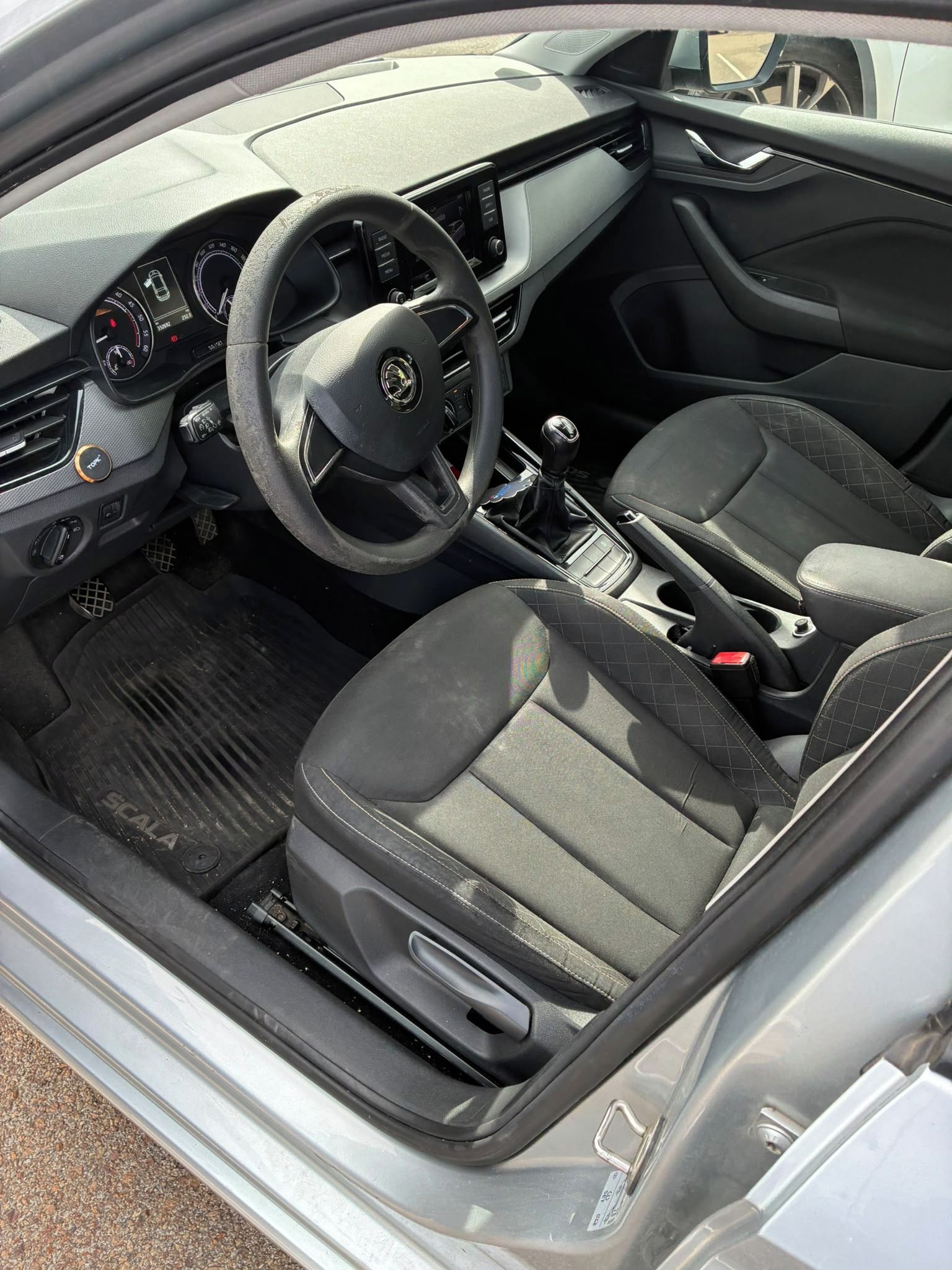 Škoda Scala, 1.6 TDI - Servisní kniha - fotka 6