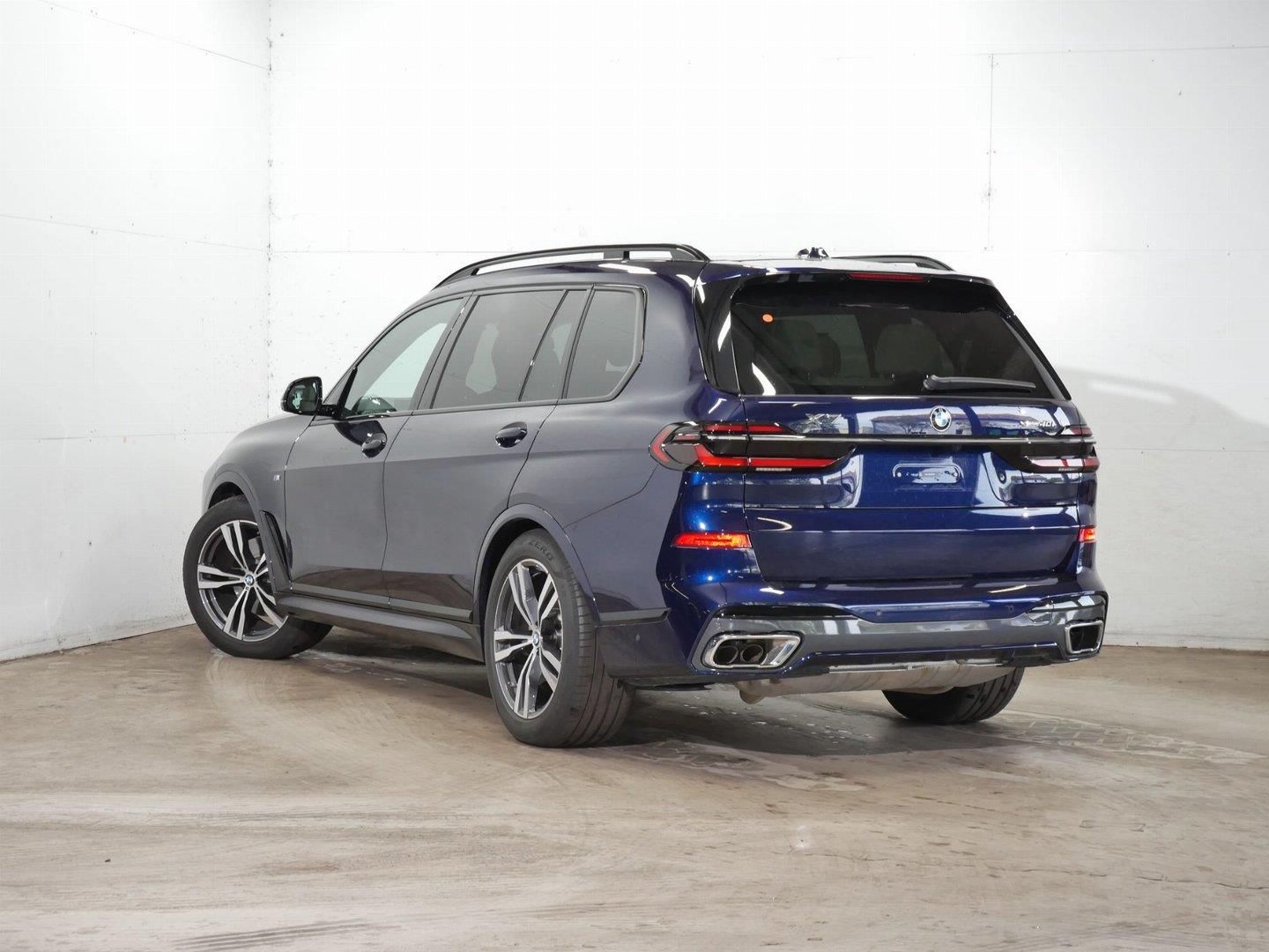BMW X7, X7 40i xDrive 7míst - fotka 3