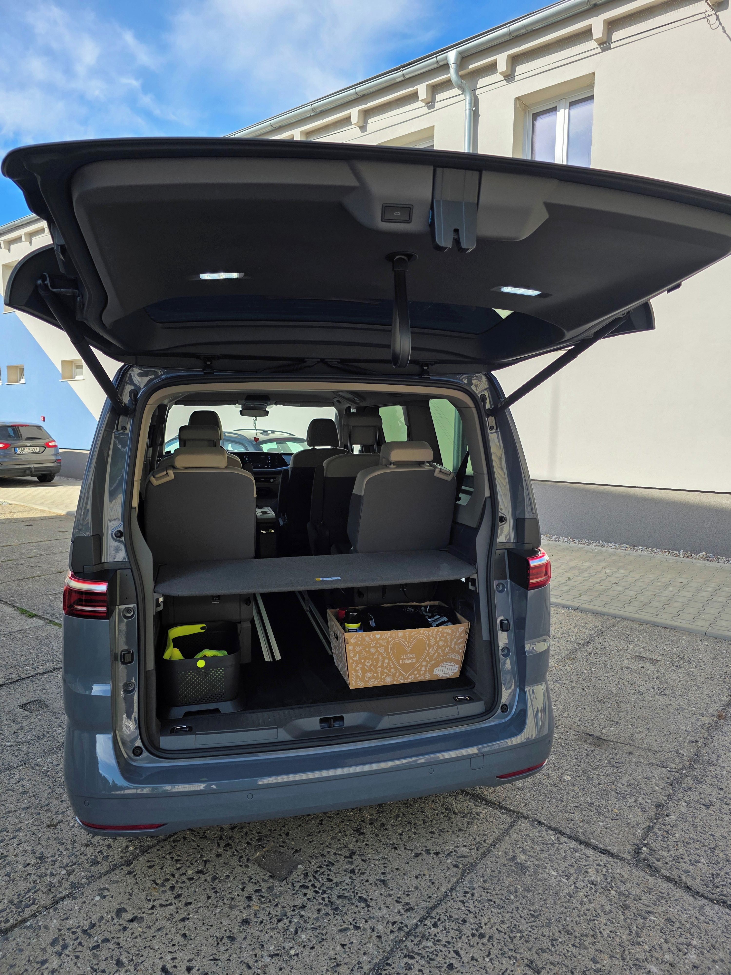 Volkswagen Multivan, Multivan T7 Long, LIFE EDITION - fotka 6