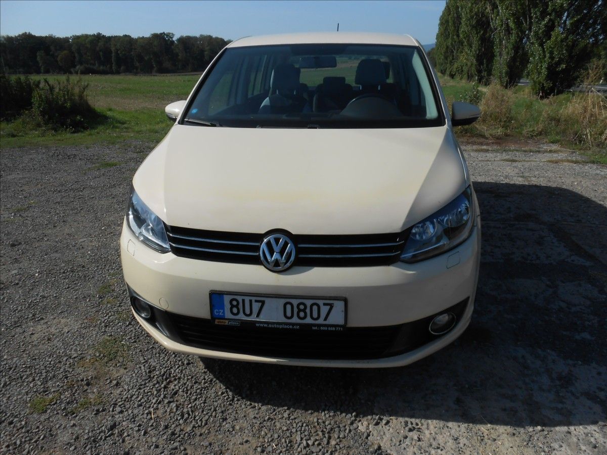 Volkswagen Touran, 1,6 TDI 66 kW Historie KLIMA - fotka 3