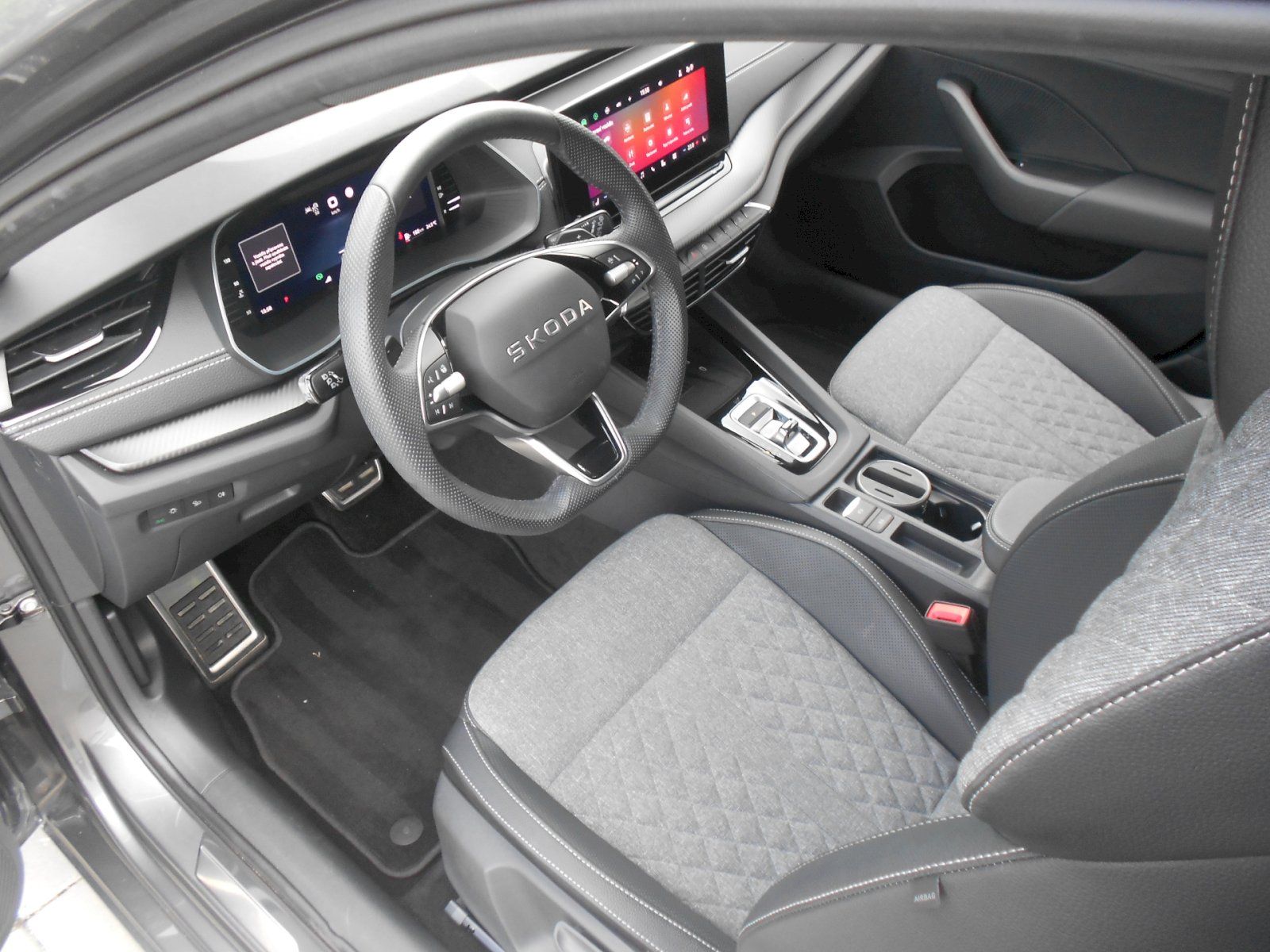 Škoda Octavia, Combi IV 2.0 TDI - 110 kW, Spo - fotka 5