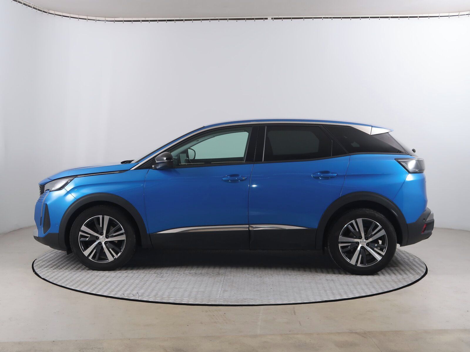 Peugeot 3008, 1.5 BlueHDi, Automat - fotka 3