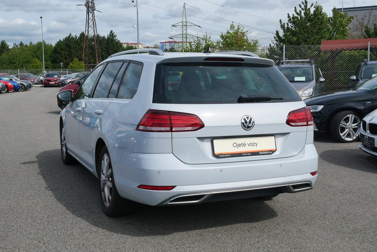Volkswagen Golf Variant, 1.5 TSI 110 kW Highline Var. - fotka 4