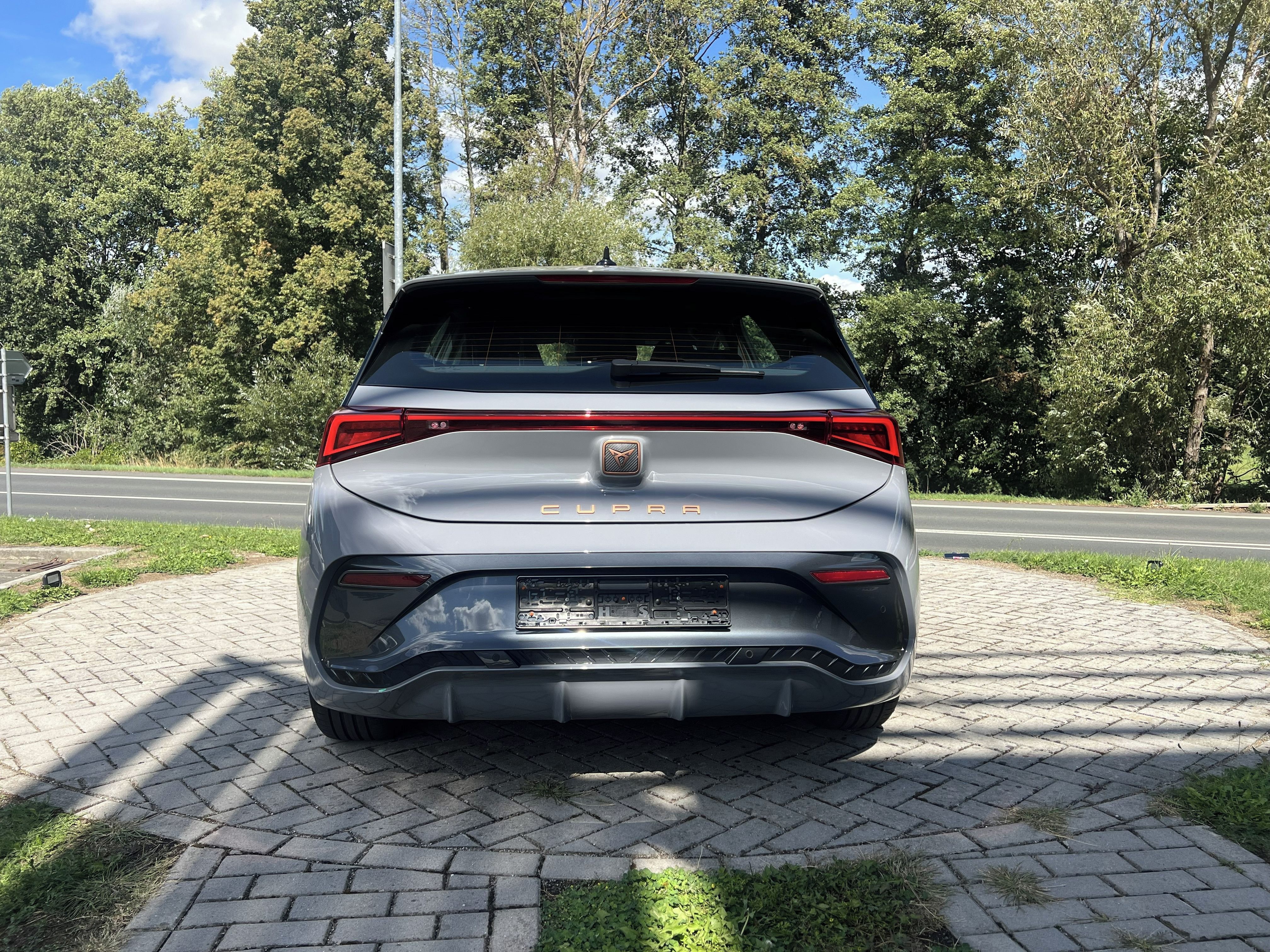 Cupra Born, 150 kW; 58kWh - fotka 4