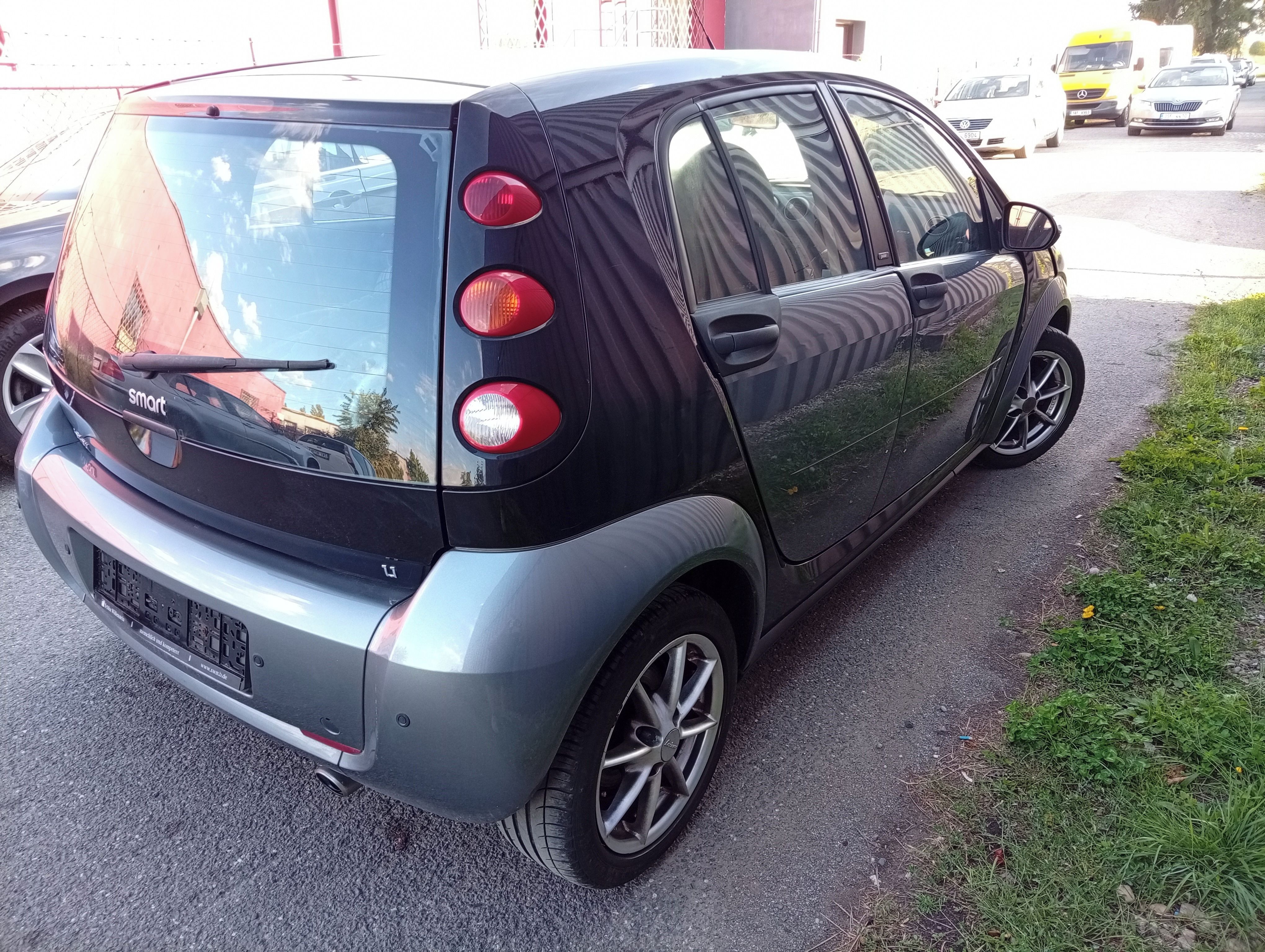Smart Forfour, 1.2 pěkný stav úsporný - fotka 4