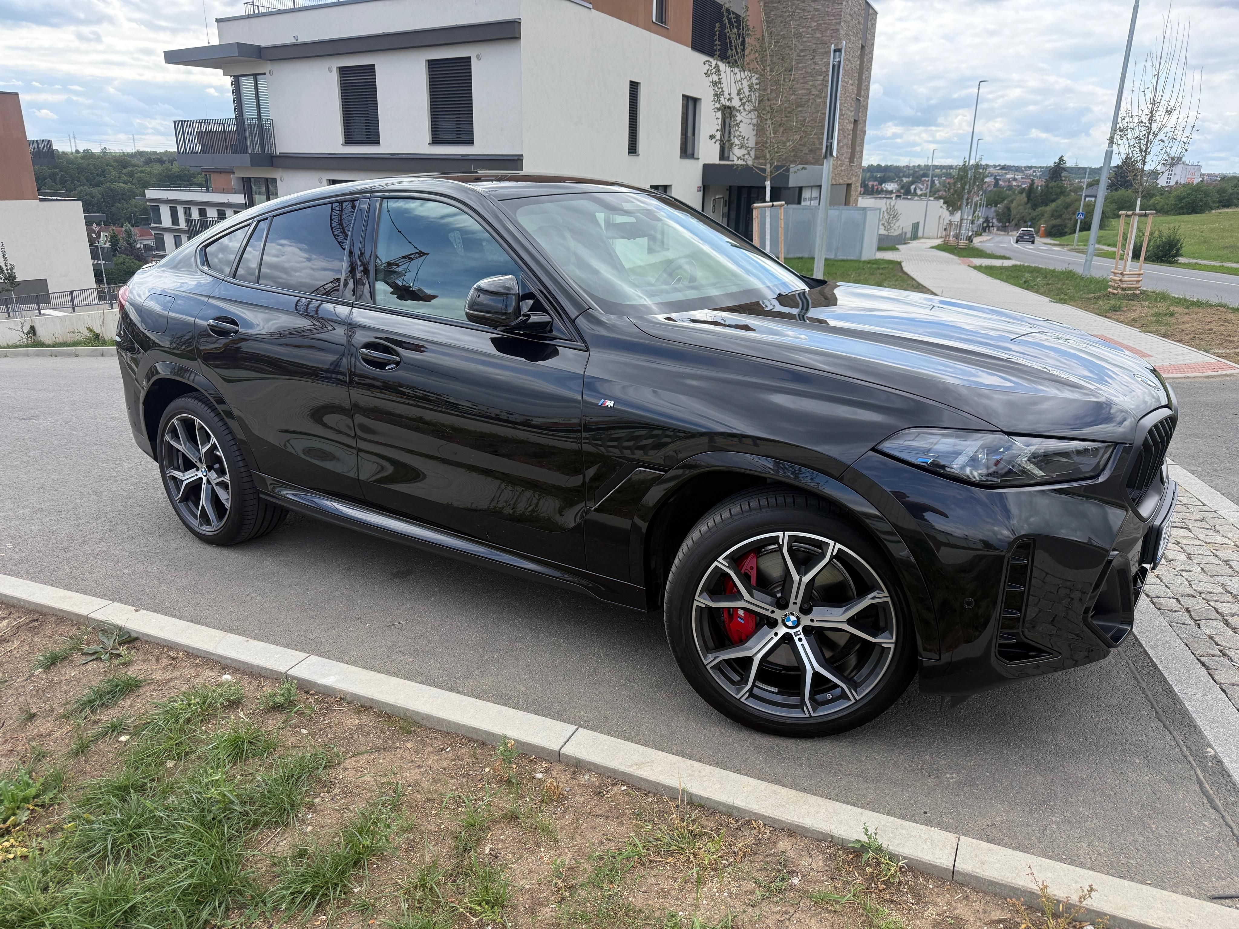 BMW X6, V Záruce