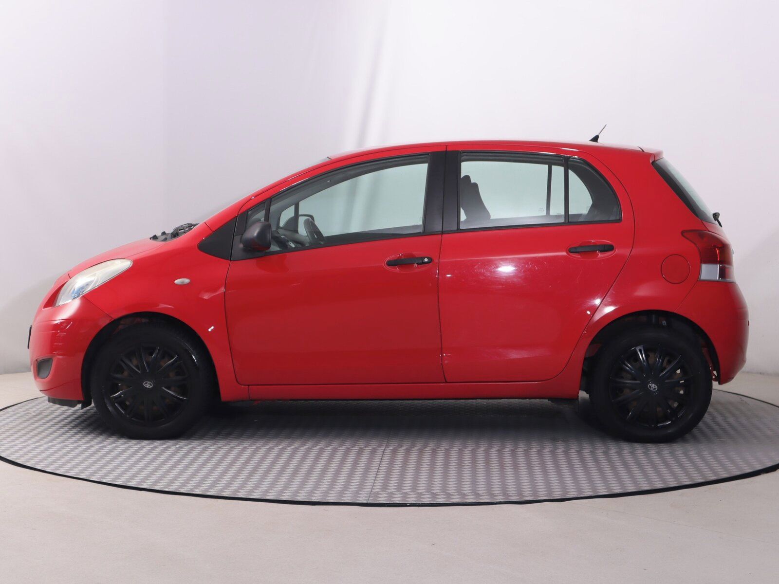 Toyota Yaris, 1.33 Dual VVT-i, Serv.kniha - fotka 3
