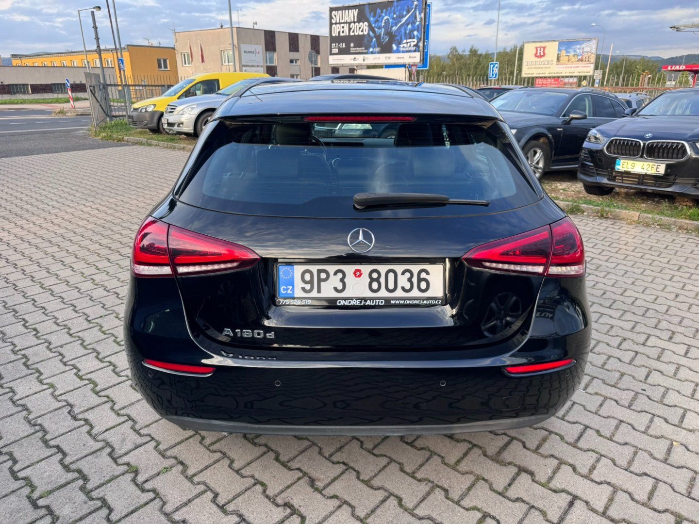 Mercedes-Benz Třídy A, 180D 1,5 85 KW AUTOMAT SPORTB. - fotka 4