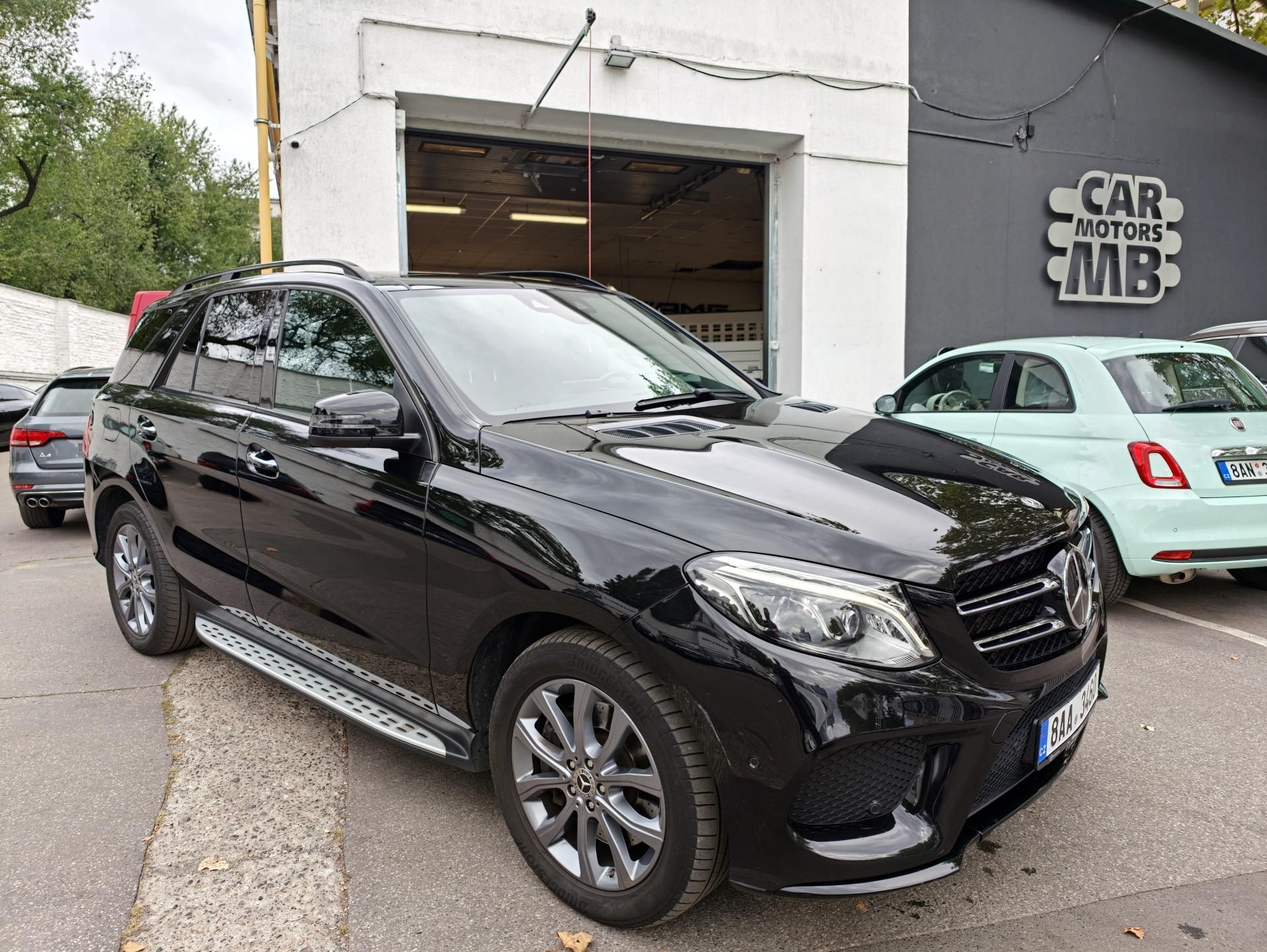 Mercedes-Benz GLE, 350d 4M Plná výbava,2.maj - fotka 3
