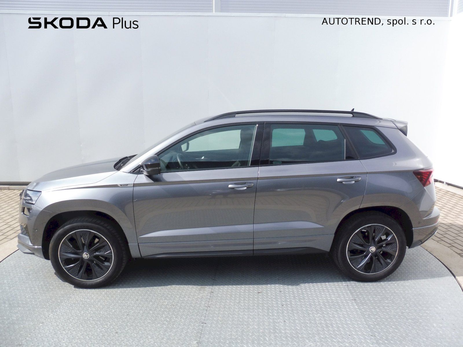 Škoda Karoq, SportLine 2,0 TDI 110kW DSG 4x - fotka 3