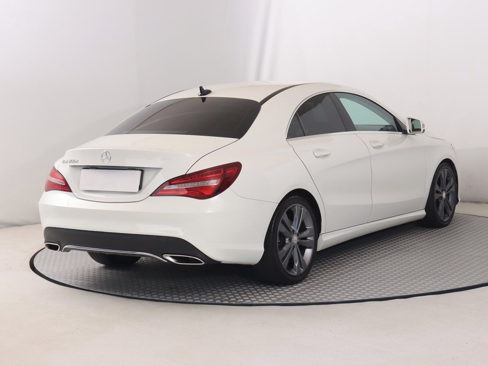 Mercedes-Benz CLA, 200 CDI, Automat - fotka 5