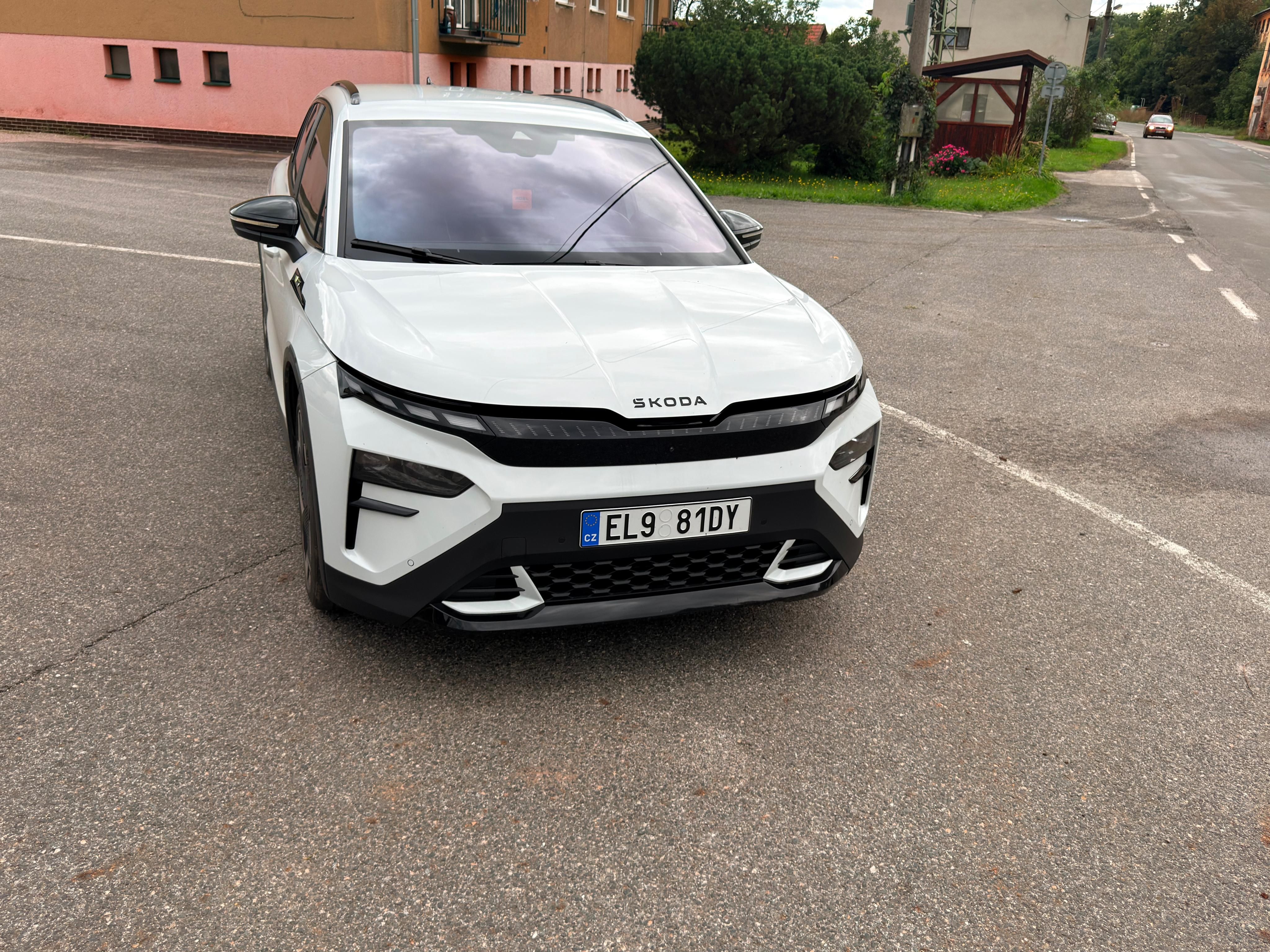 Škoda Elroq, ELROQ RS TOP stavu + zimní - fotka 3