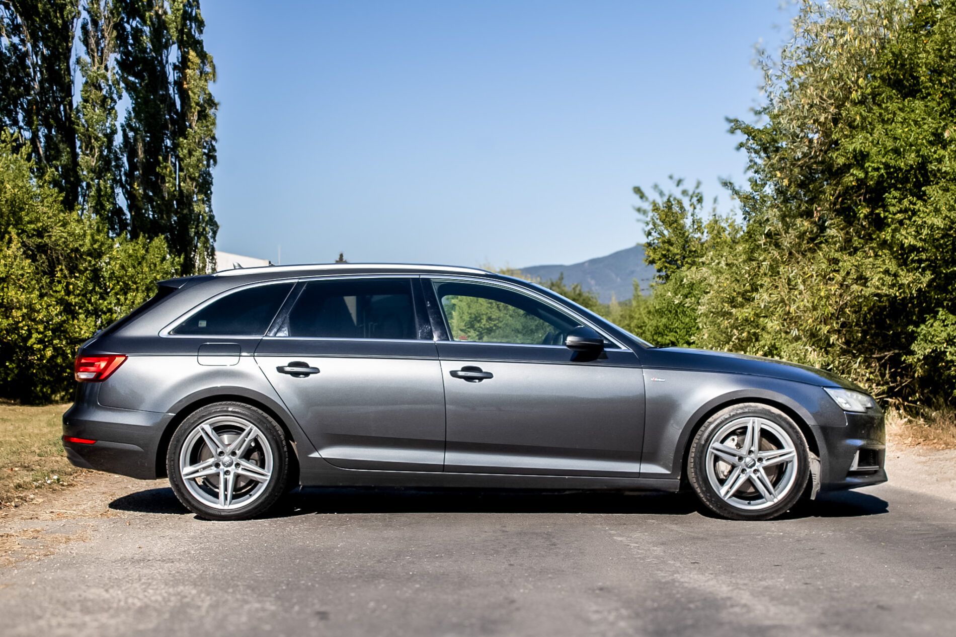 Audi A4 Avant - fotka 4