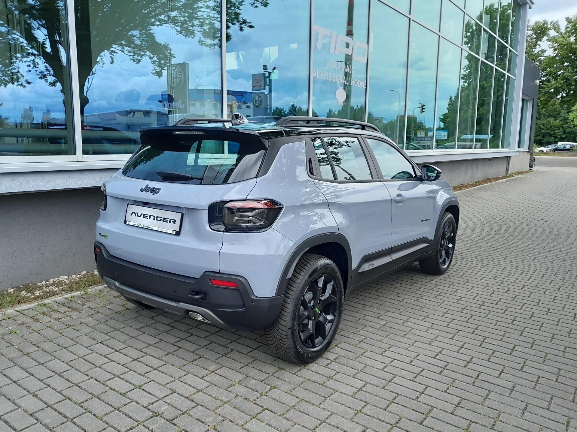 Jeep Avenger, 4x4 145 PS  Upland automat - fotka 3