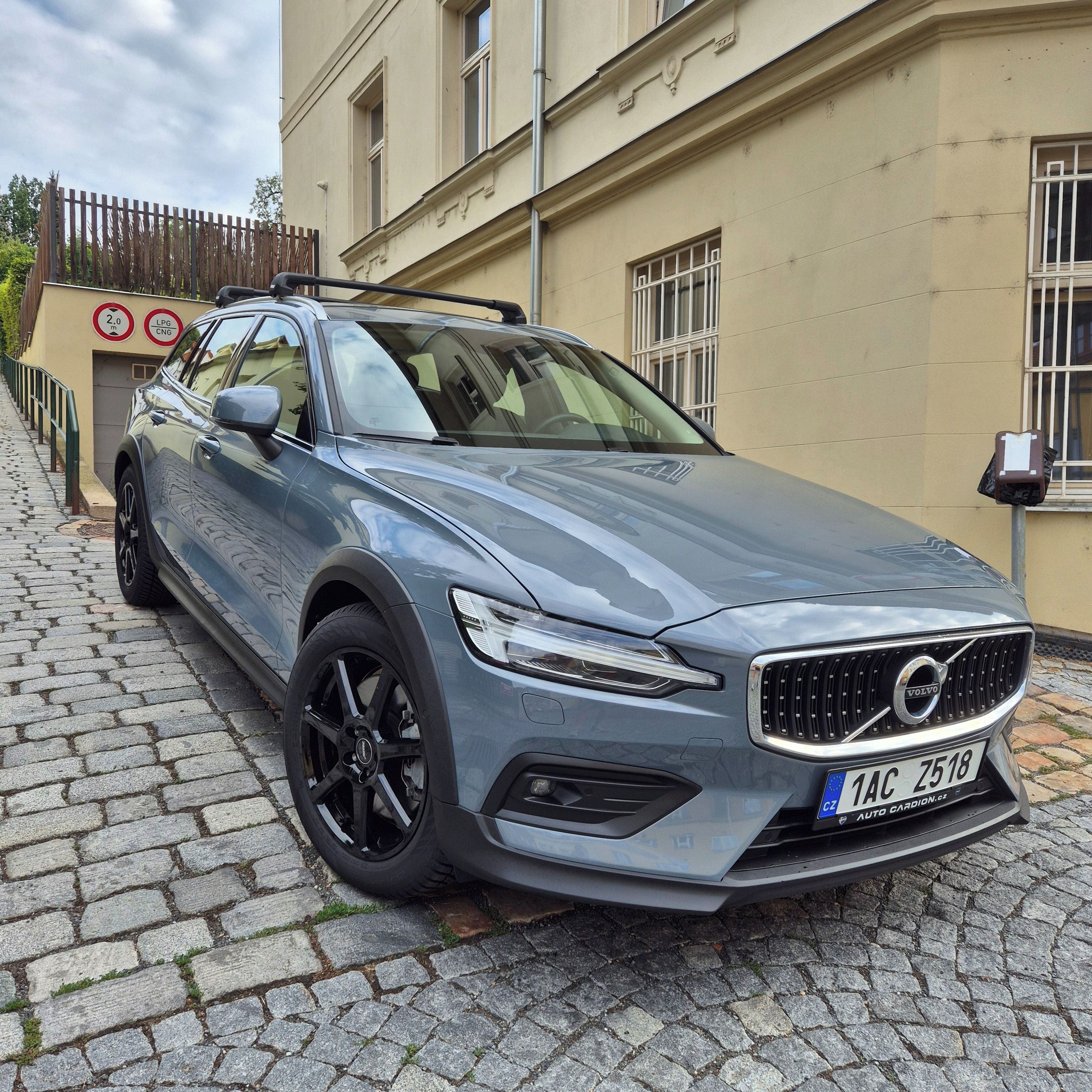 Volvo V60, V60 Cross Country Mild hybrid - fotka 2