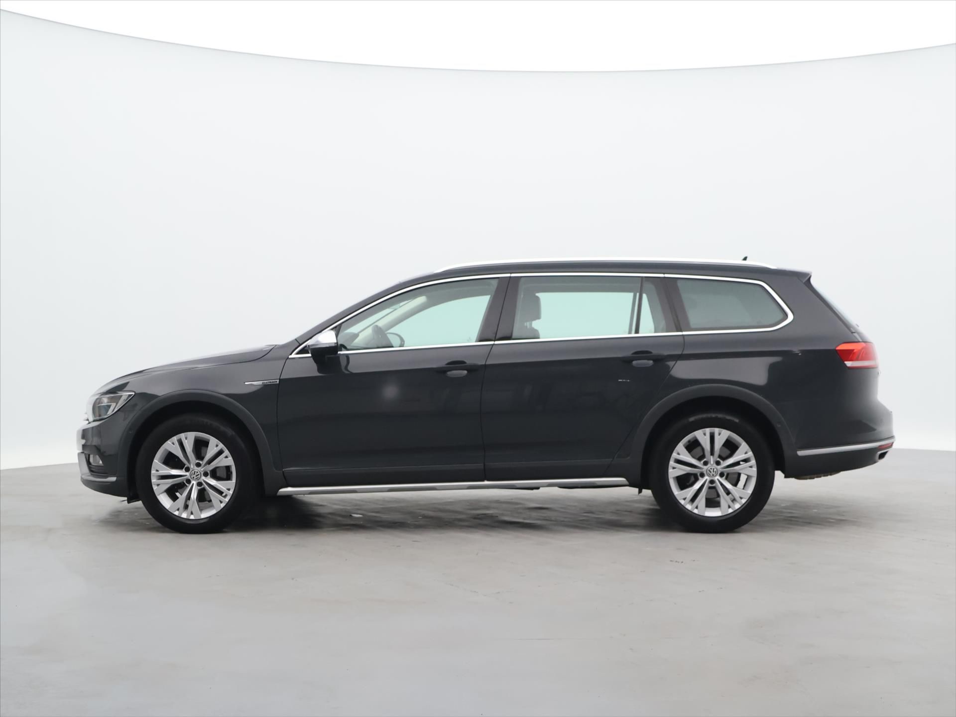 Volkswagen Passat, 2,0 TDI 140kW Alltrack 4M DSG - fotka 4