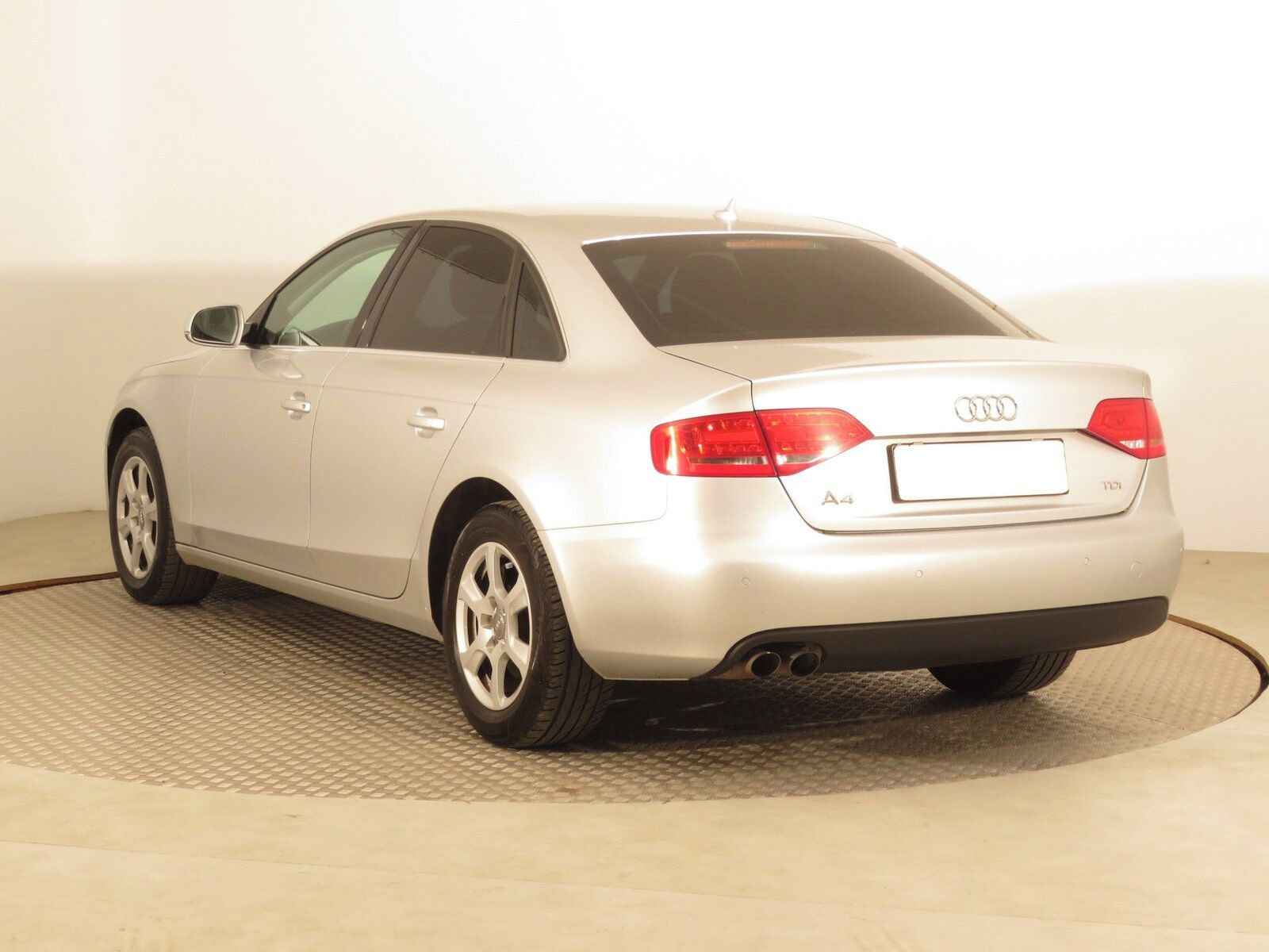 Audi A4, 2.0 TDI, Ambiente - fotka 4