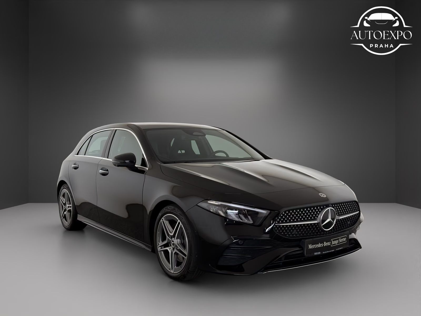 Mercedes-Benz Třídy A, 220d Edition AMG Line*TAŽNÉ