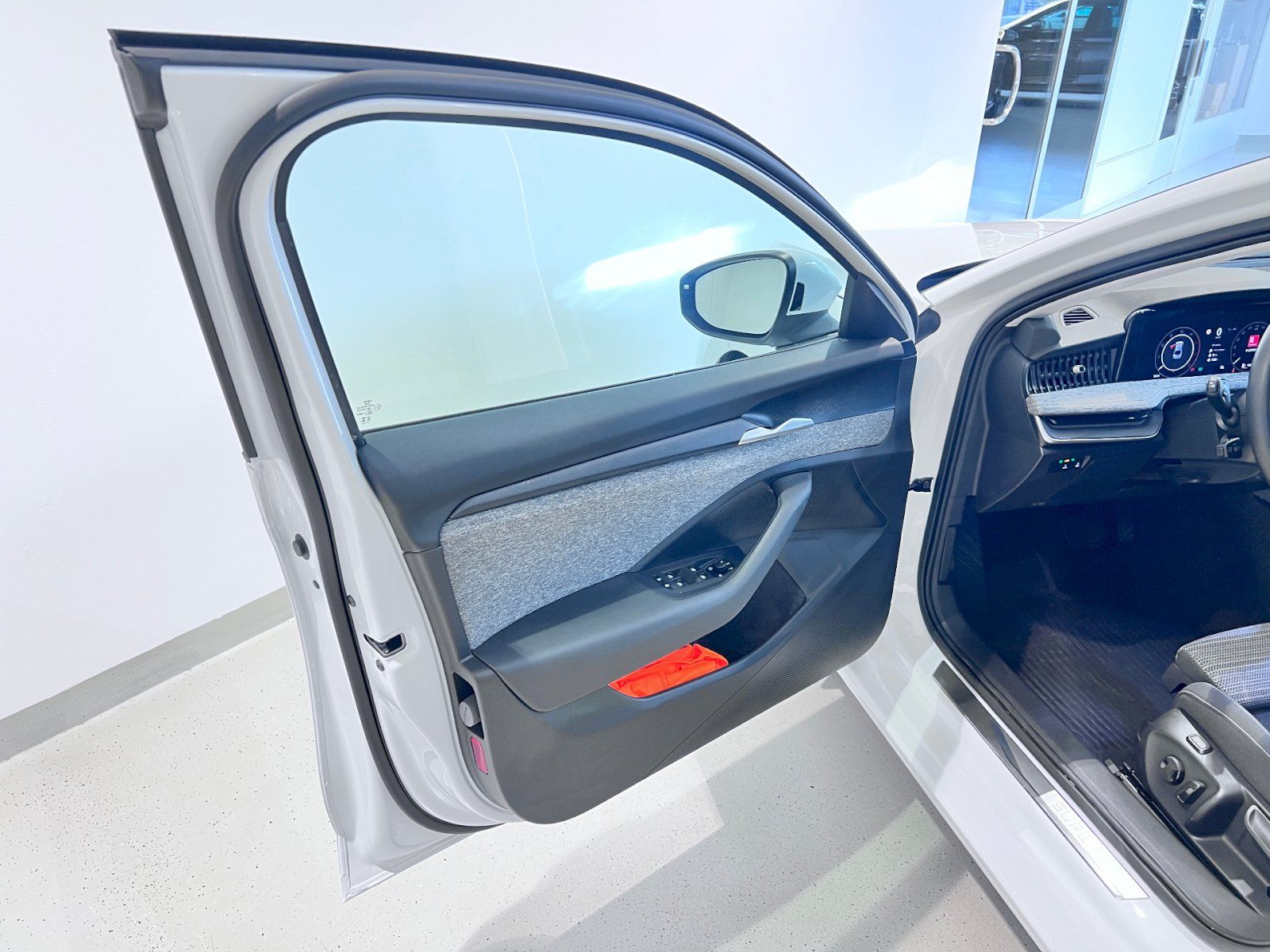 Škoda Superb, Selection 2.0 TDI / 110kW DSG - fotka 6