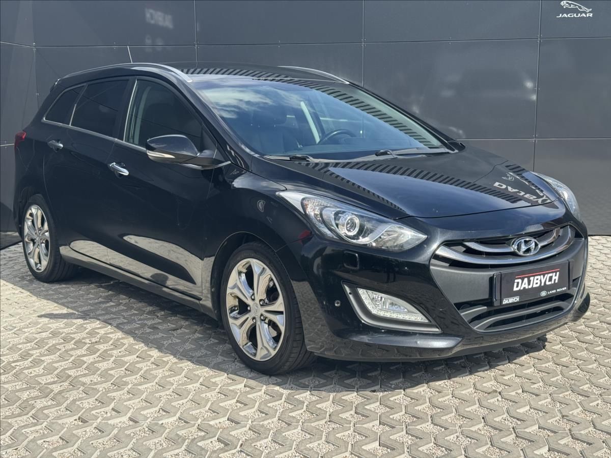 Hyundai i30, 1,6 CRDI Premium AT ČR - fotka 2