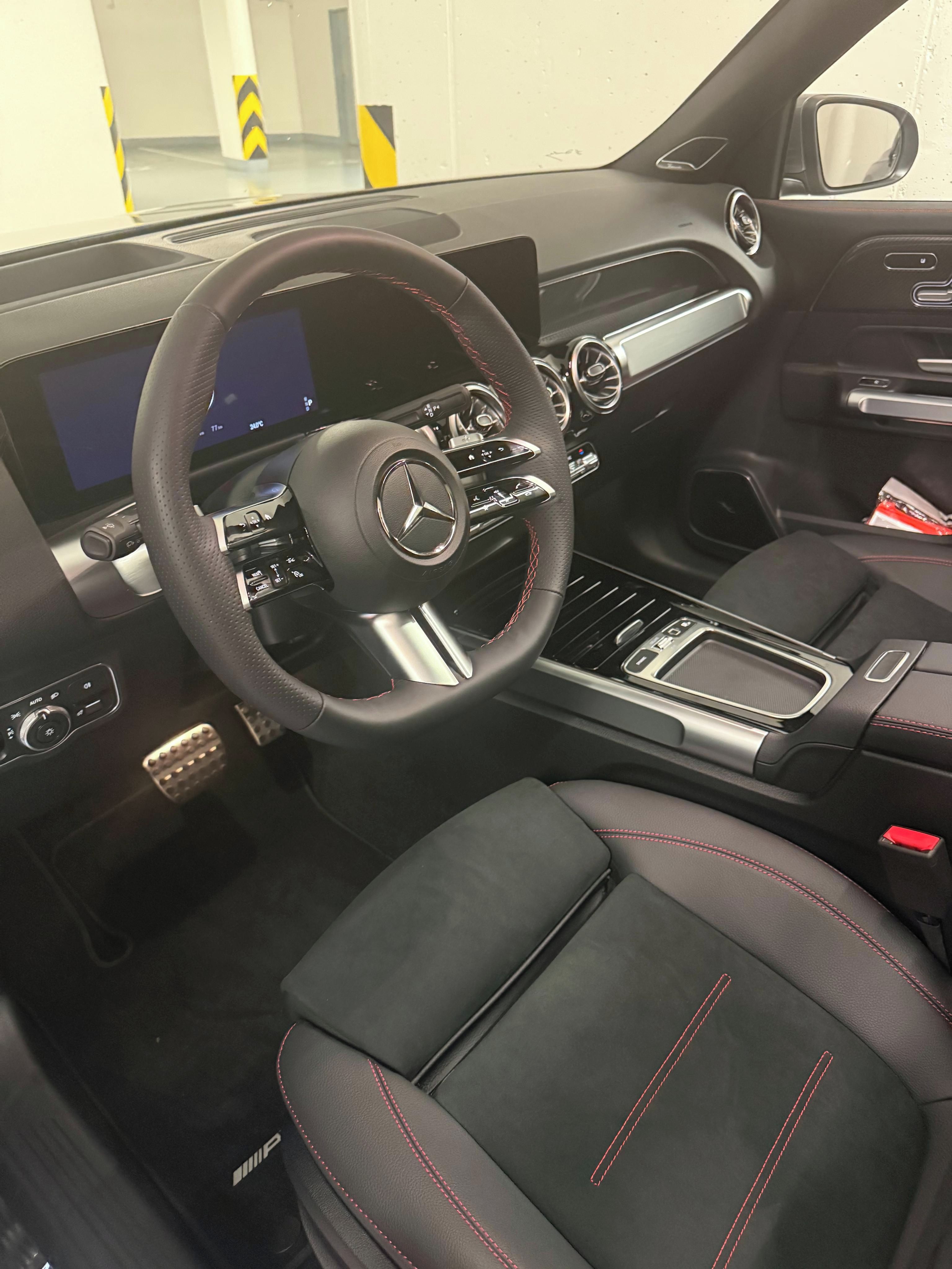 Mercedes-Benz GLB, Mercedes GLB, AMG line 200D 4M - fotka 4