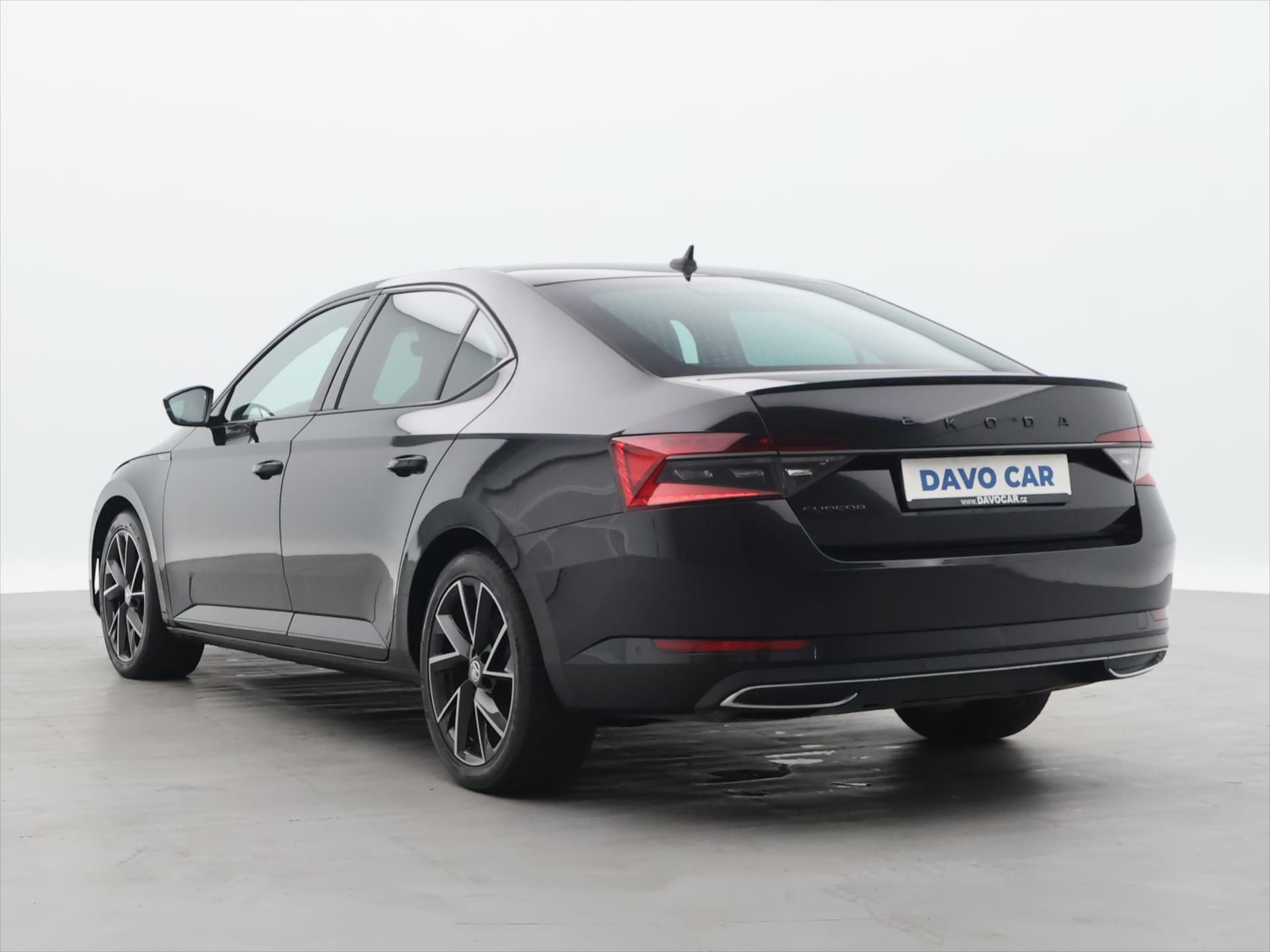 Škoda Superb, 2,0 TDI 110kW SportLine DSG CZ - fotka 5