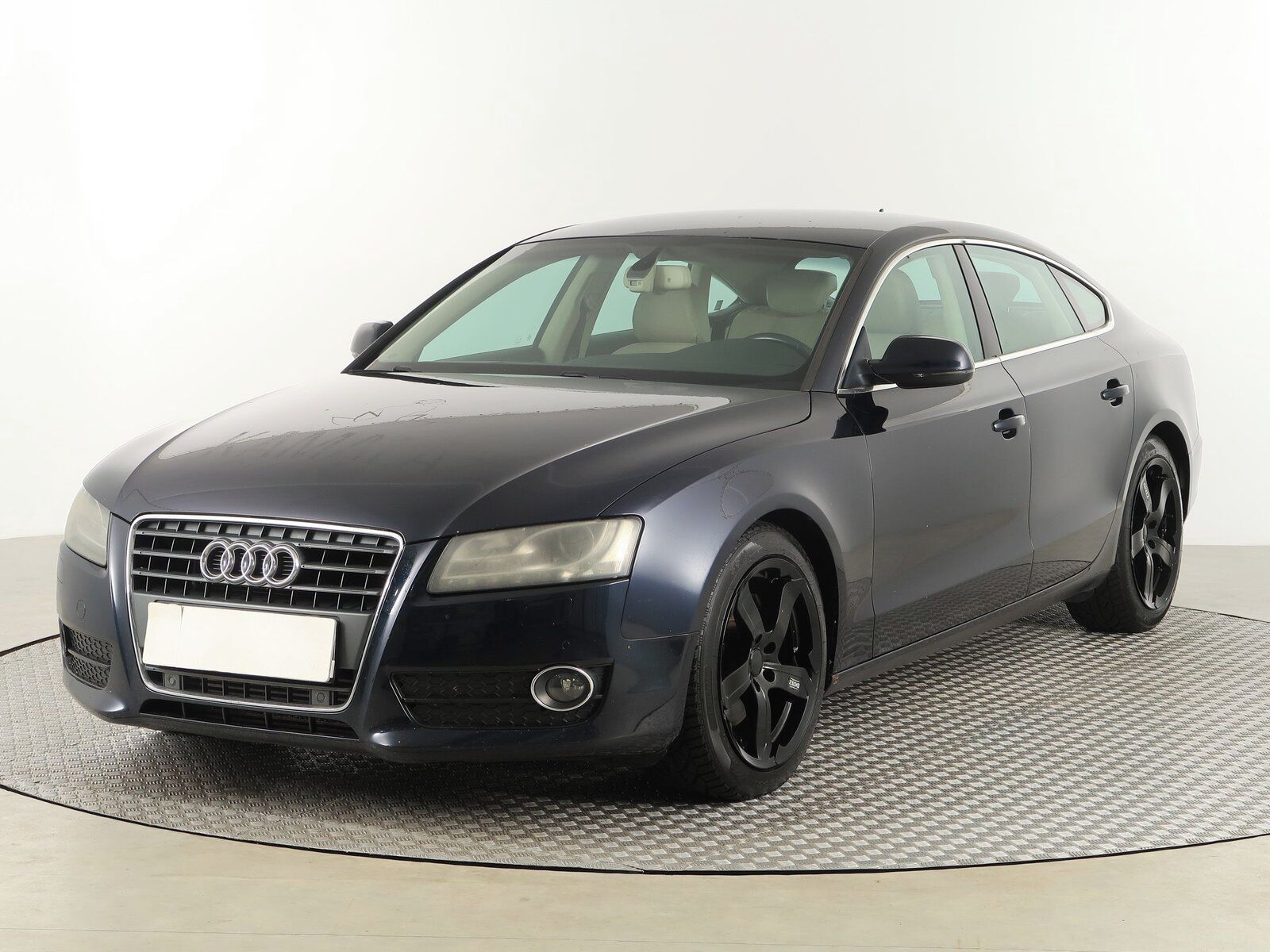 Audi A5, 2.7 TDI, Automat - fotka 2