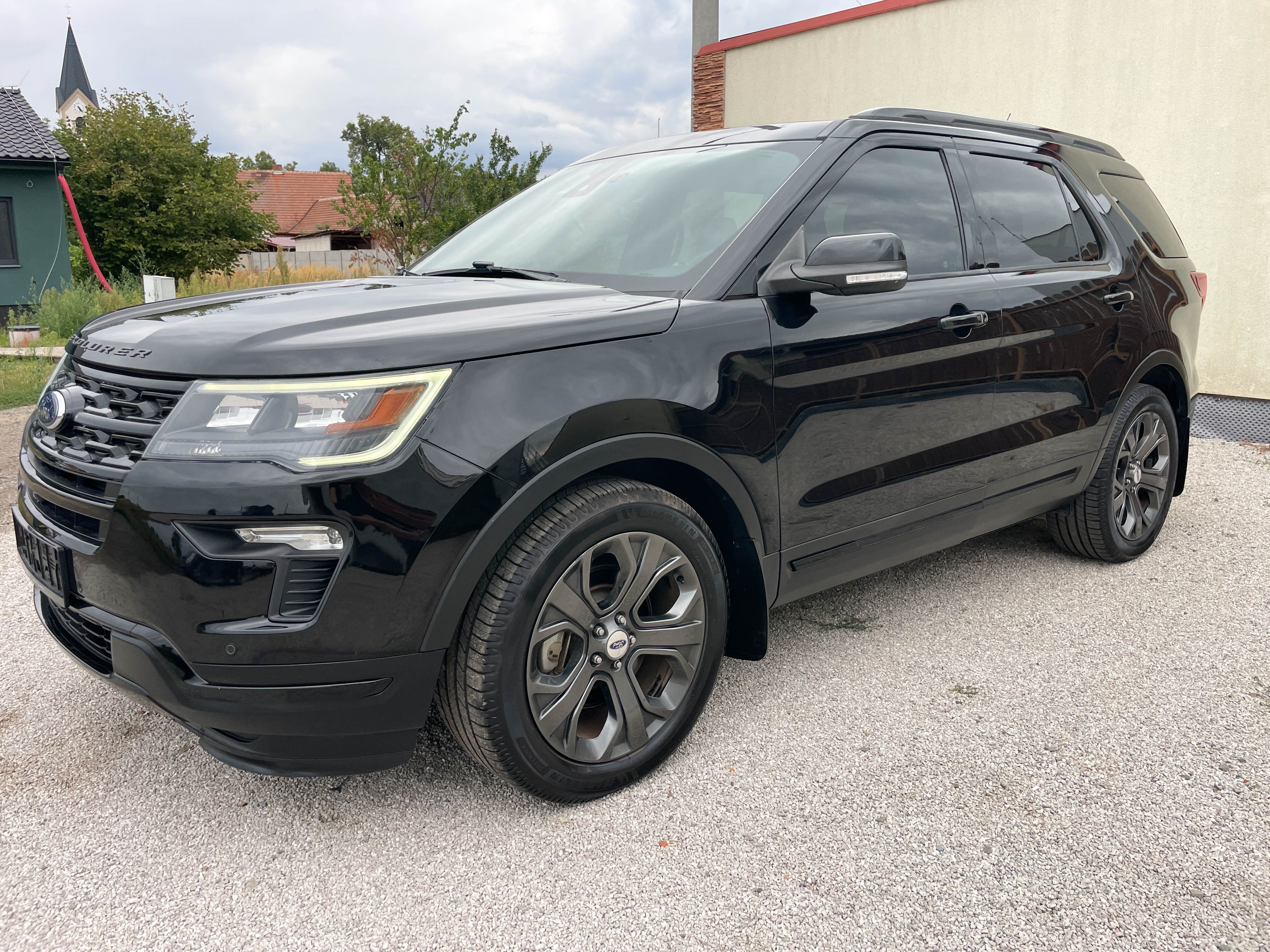 Ford Explorer, Sport 3.5V6 4WD+PANO+6MÍST+ACC