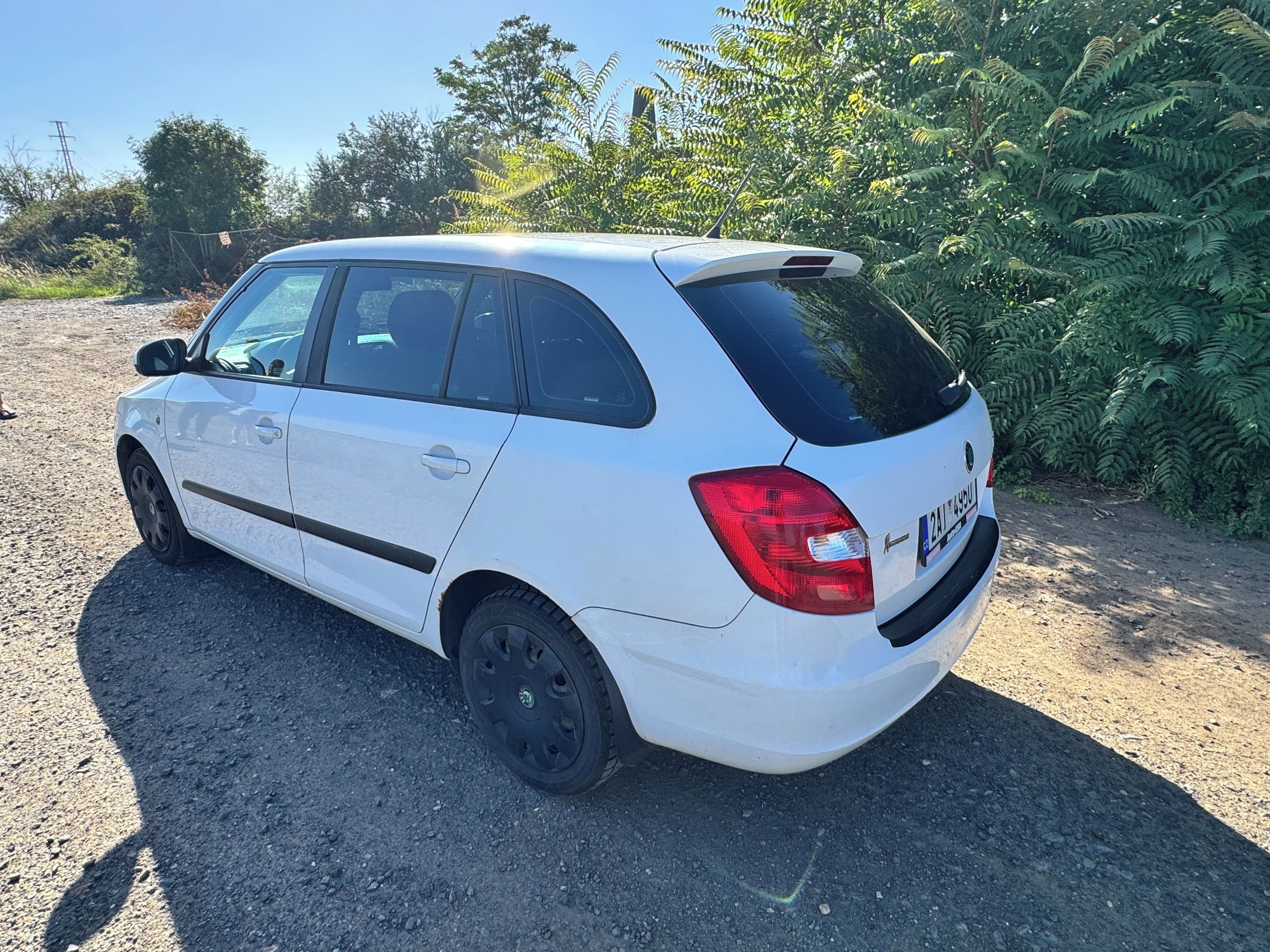 Škoda Fabia, 1,6 Kombi - fotka 3