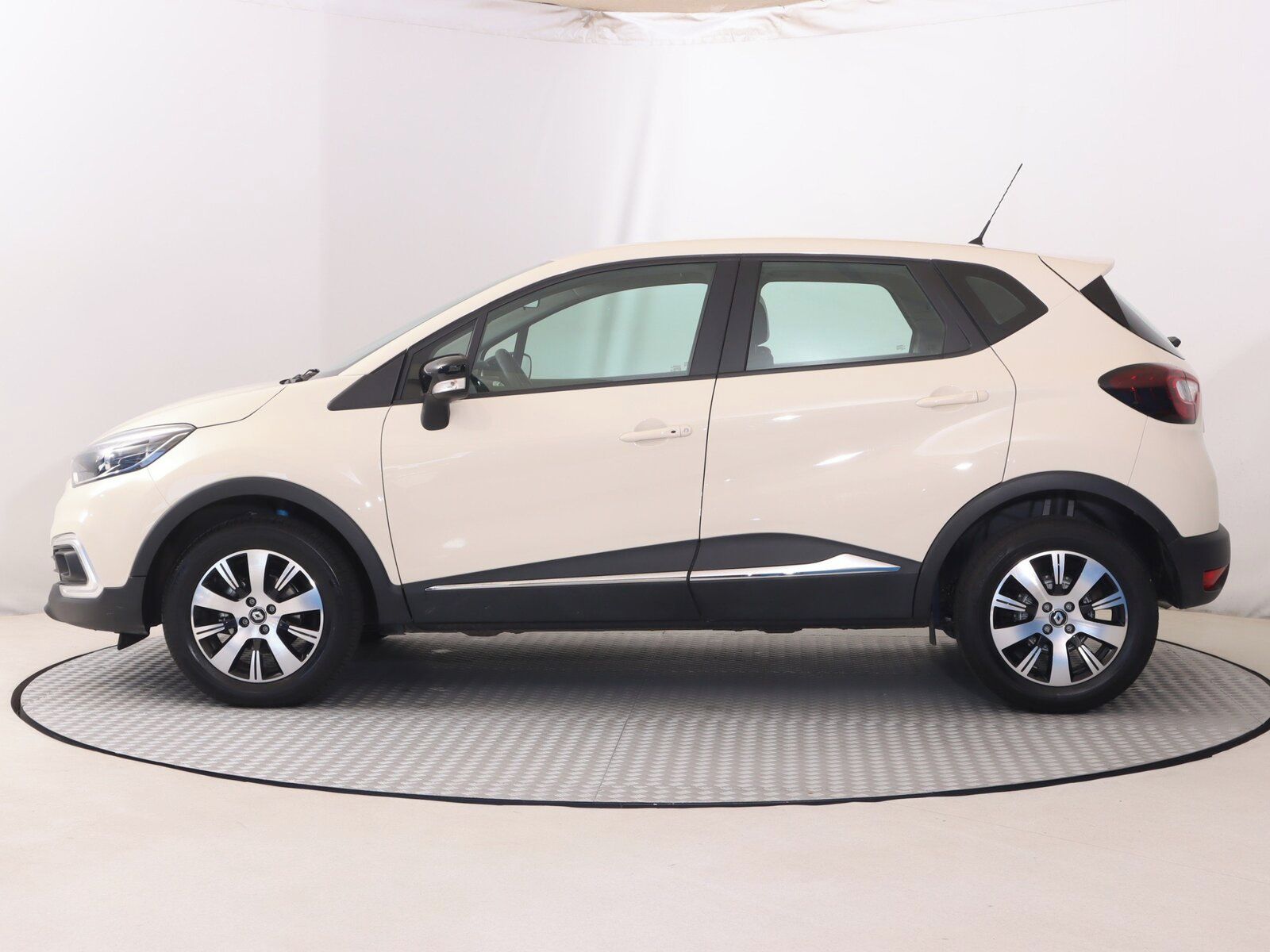 Renault Captur, 0.9 TCe, Serv.kniha - fotka 3
