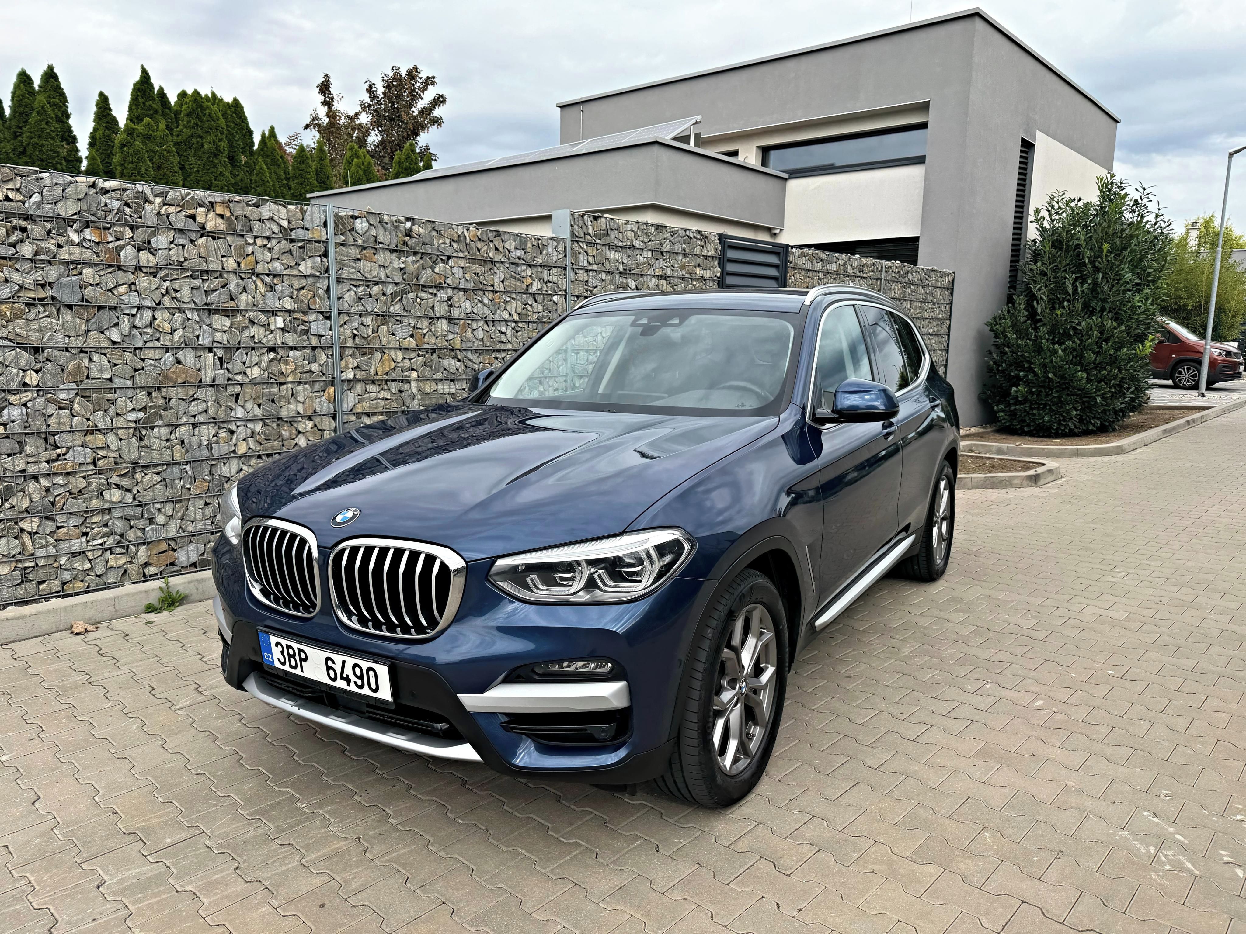 BMW X3, 3.0D X-line, 2x ALU kola - fotka 4