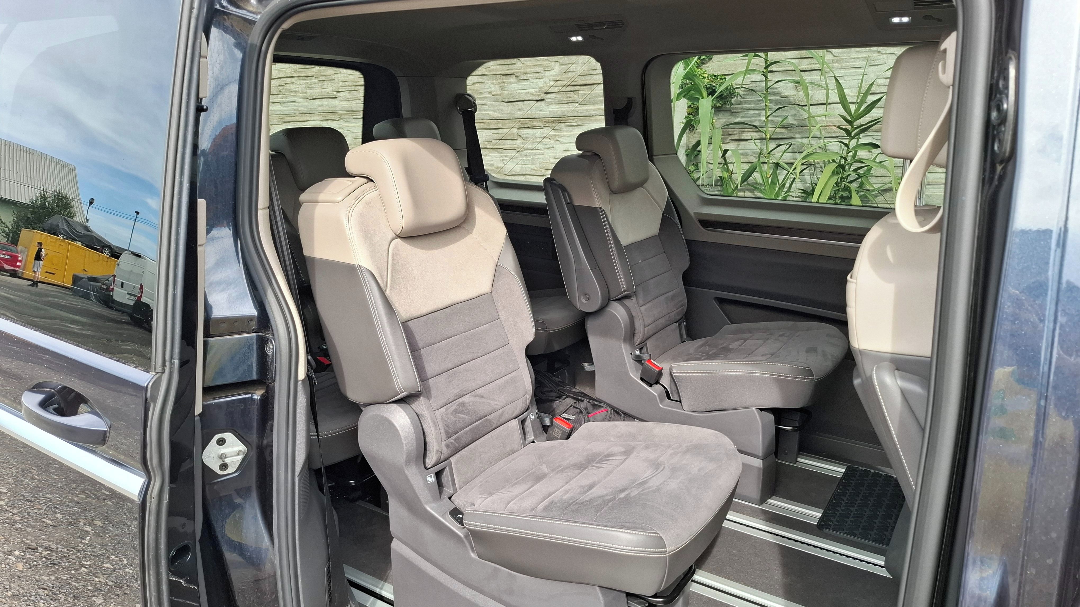 Volkswagen Multivan, VW T7 Multivan 2.0 TSI - fotka 6