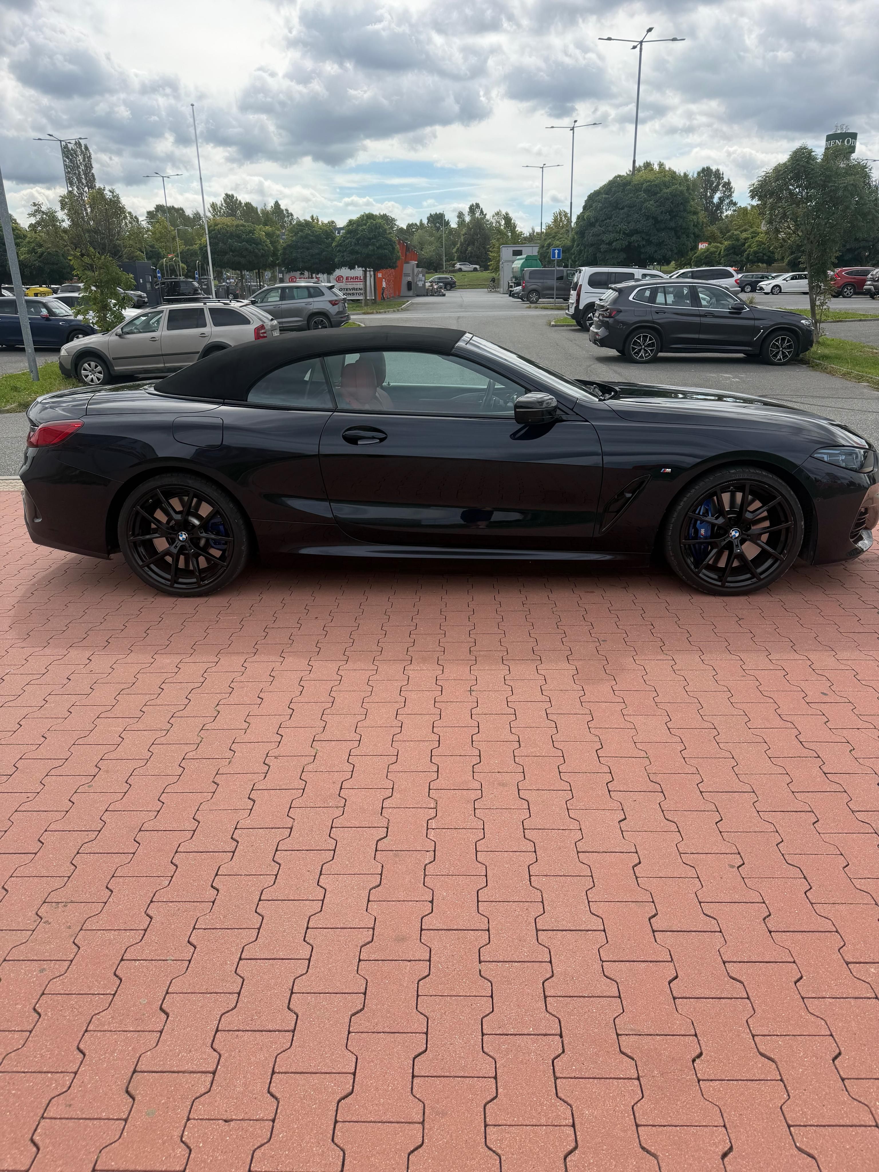 BMW Řada 8 - fotka 6