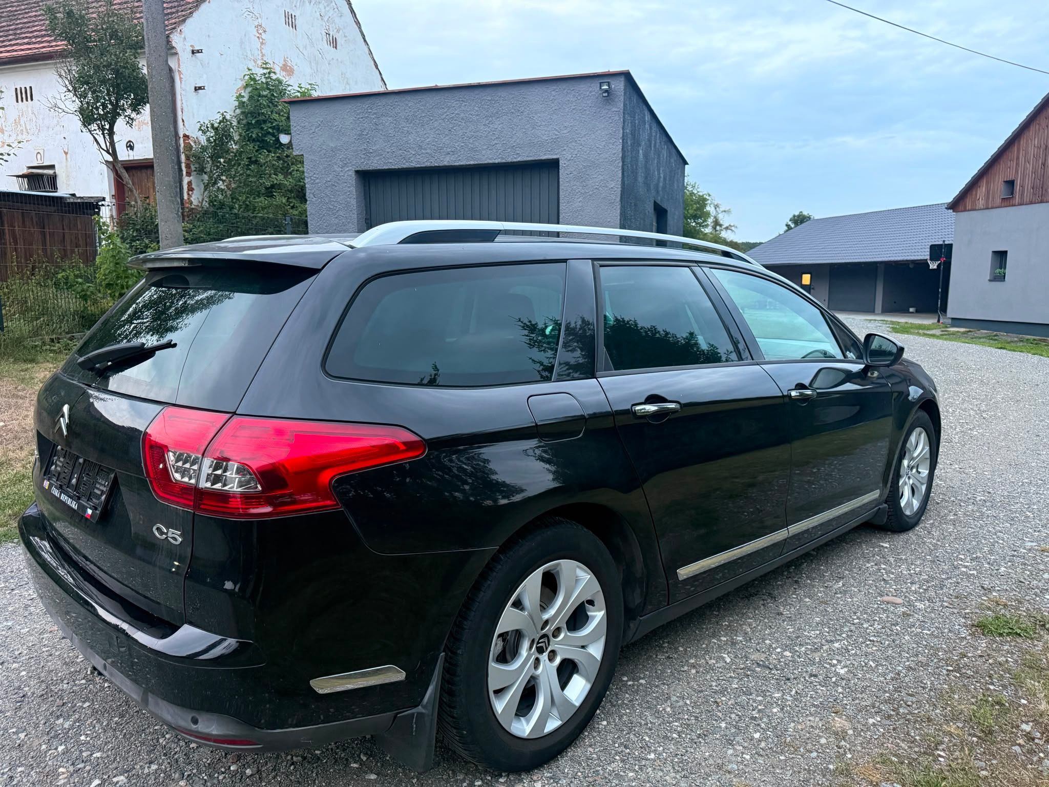 Citroën C5, Tourer,2012,2.0HDi,120kw,tažný - fotka 5