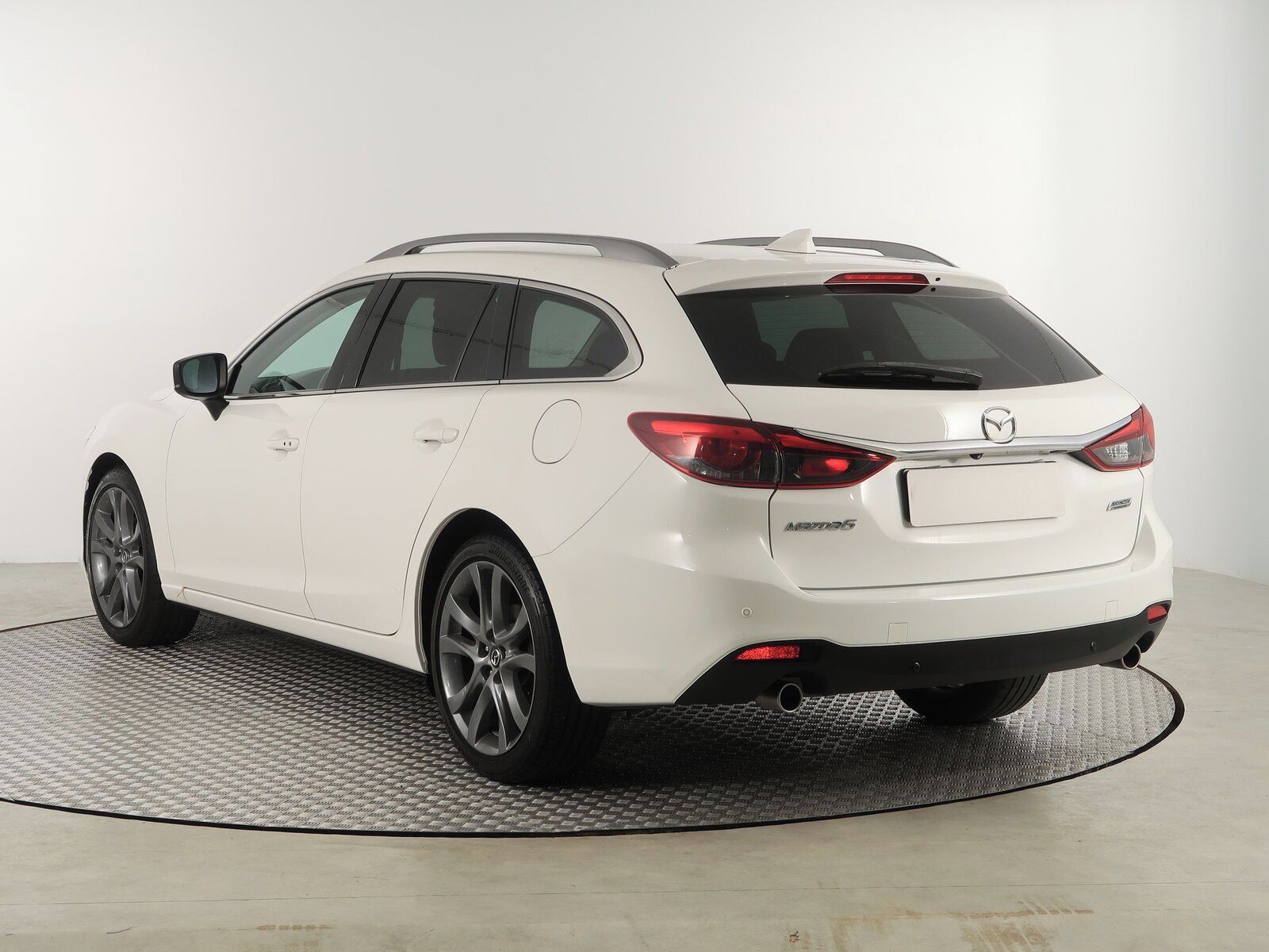 Mazda 6, 2.5 Skyactiv-G, Automat - fotka 4