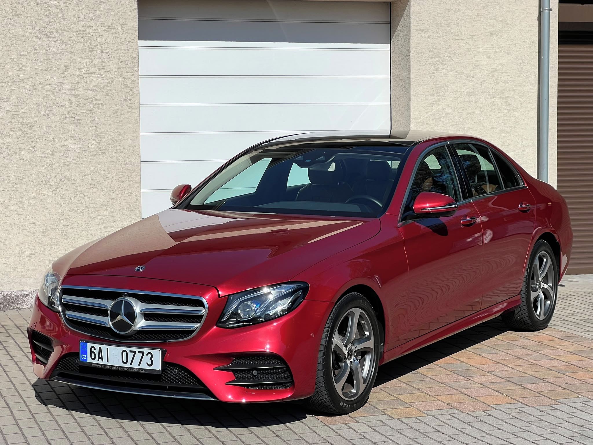 Mercedes-Benz Třídy E, 220d 4MATIC, vzduch, panorama