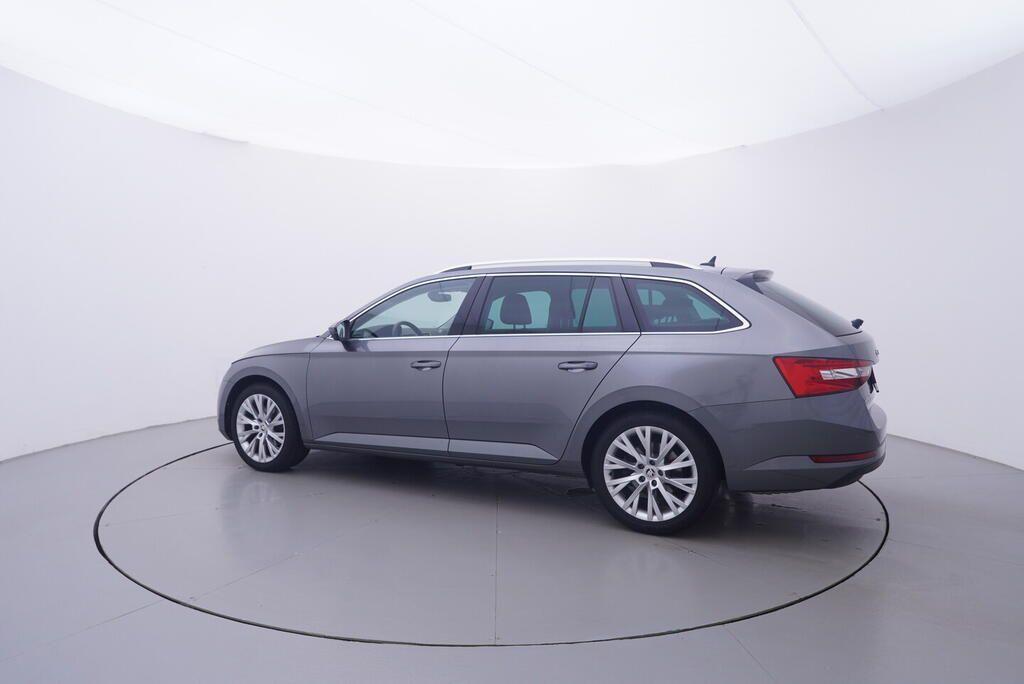 Škoda Superb, Style 2.0 TDI 147 kW - fotka 3